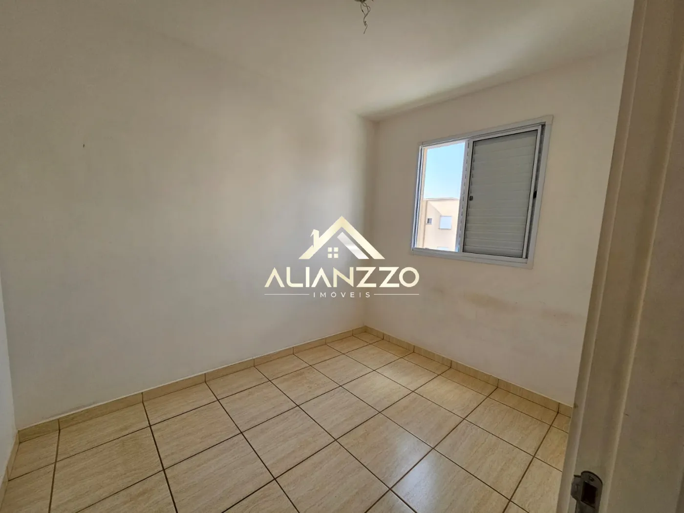 Comprar Apartamento / Padr&atilde;o em Bonfim Paulista R$ 180.000,00 - Foto 5