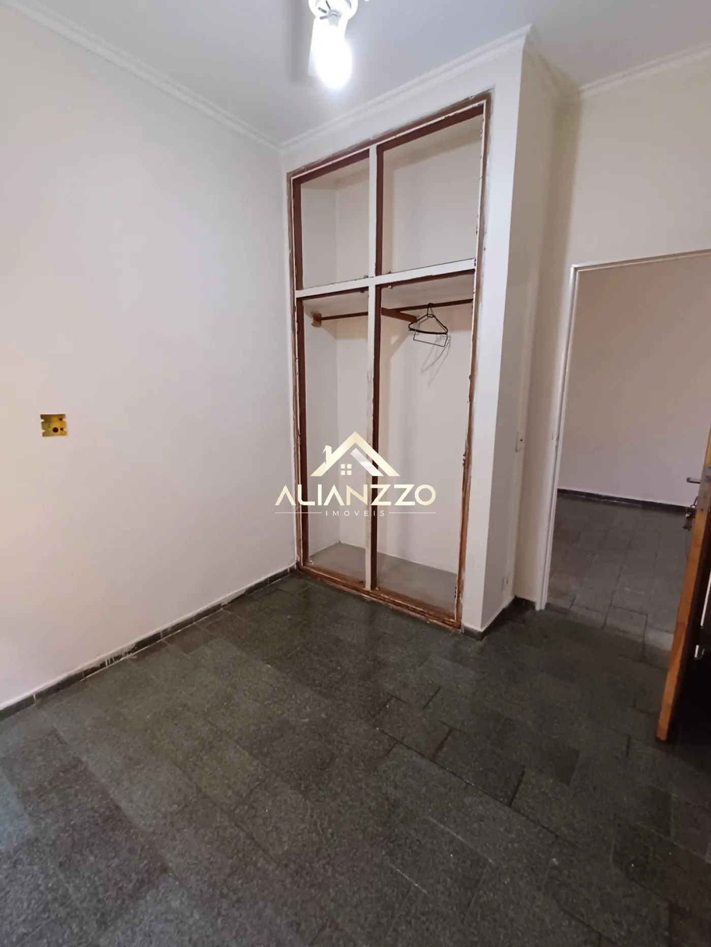 Comprar Casa / Padr&atilde;o em Ribeir&atilde;o Preto R$ 500.000,00 - Foto 12