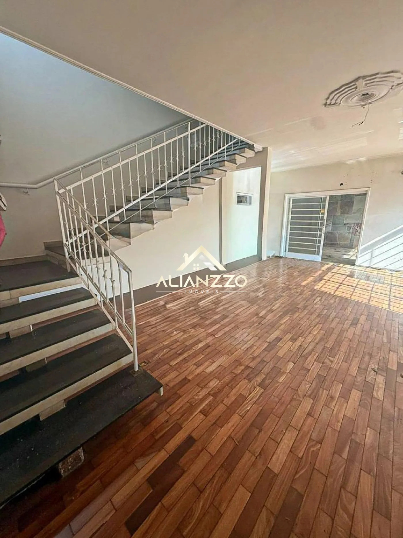 Alugar Comercial padr&atilde;o / Ponto Comercial em Ribeir&atilde;o Preto R$ 4.000,00 - Foto 1