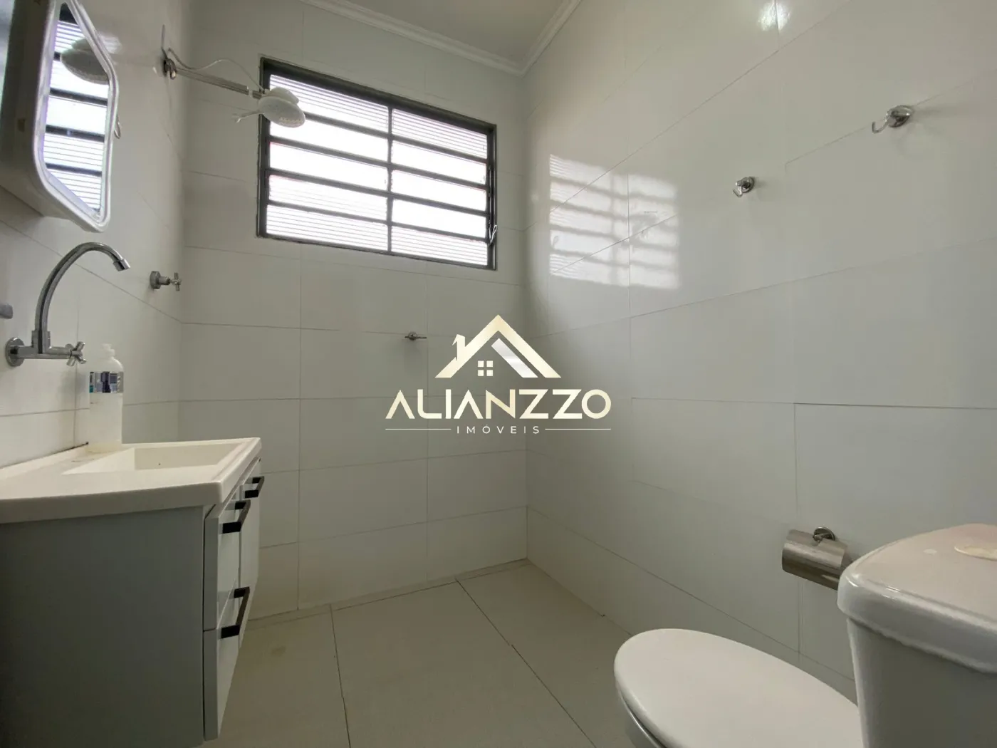 Alugar Casa / Padr&atilde;o em Ribeir&atilde;o Preto R$ 2.100,00 - Foto 9