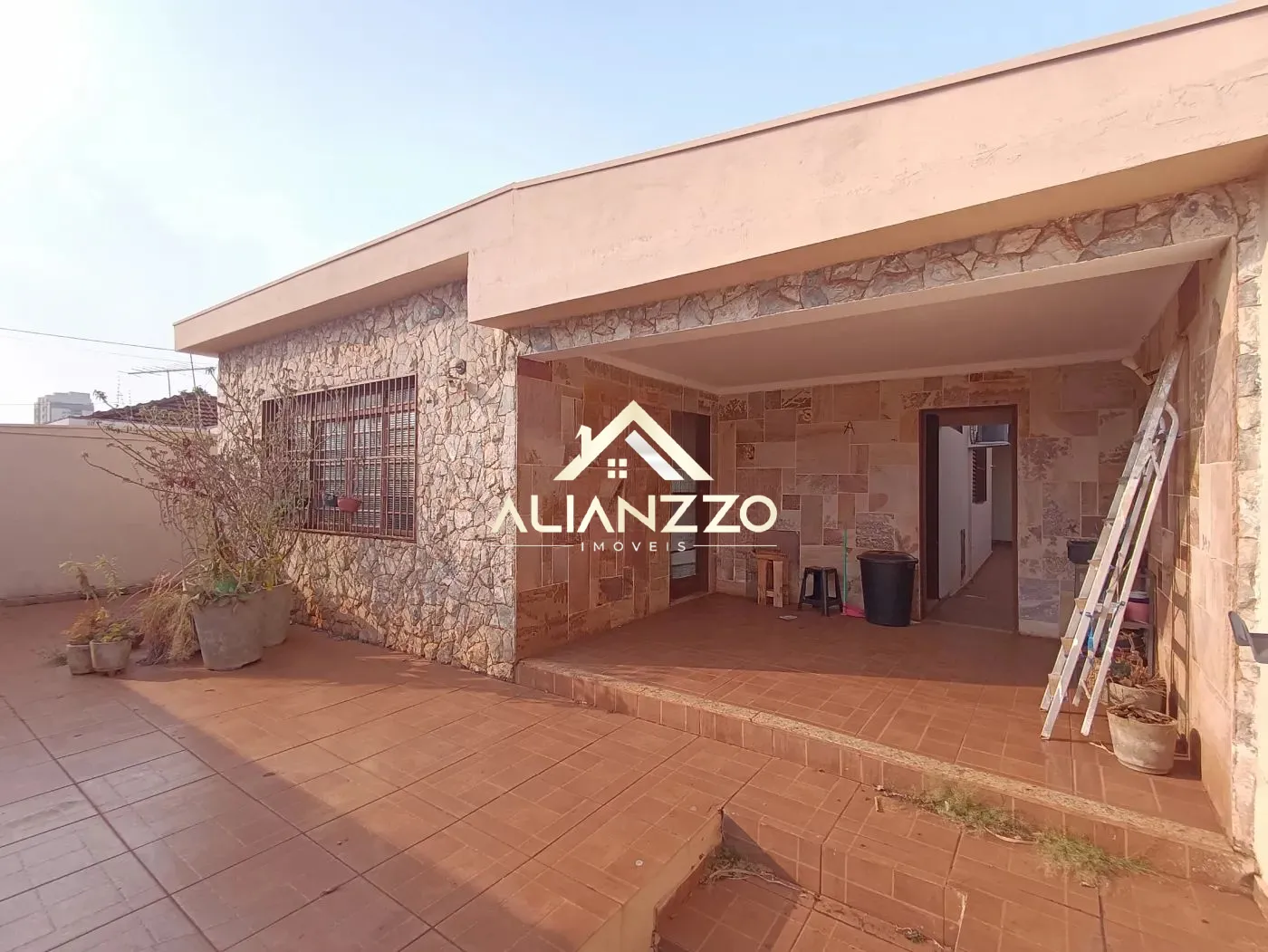 Alugar Casa / Padr&atilde;o em Ribeir&atilde;o Preto R$ 3.300,00 - Foto 2