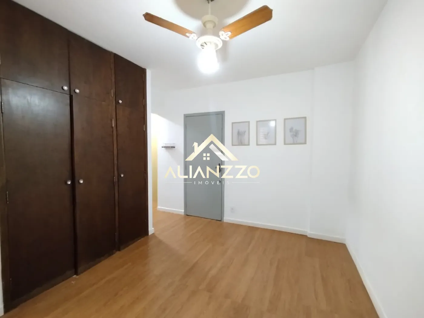 Alugar Apartamento / Padr&atilde;o em Ribeir&atilde;o Preto R$ 990,00 - Foto 2
