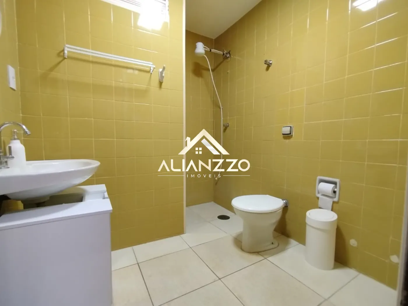 Alugar Apartamento / Padr&atilde;o em Ribeir&atilde;o Preto R$ 990,00 - Foto 6