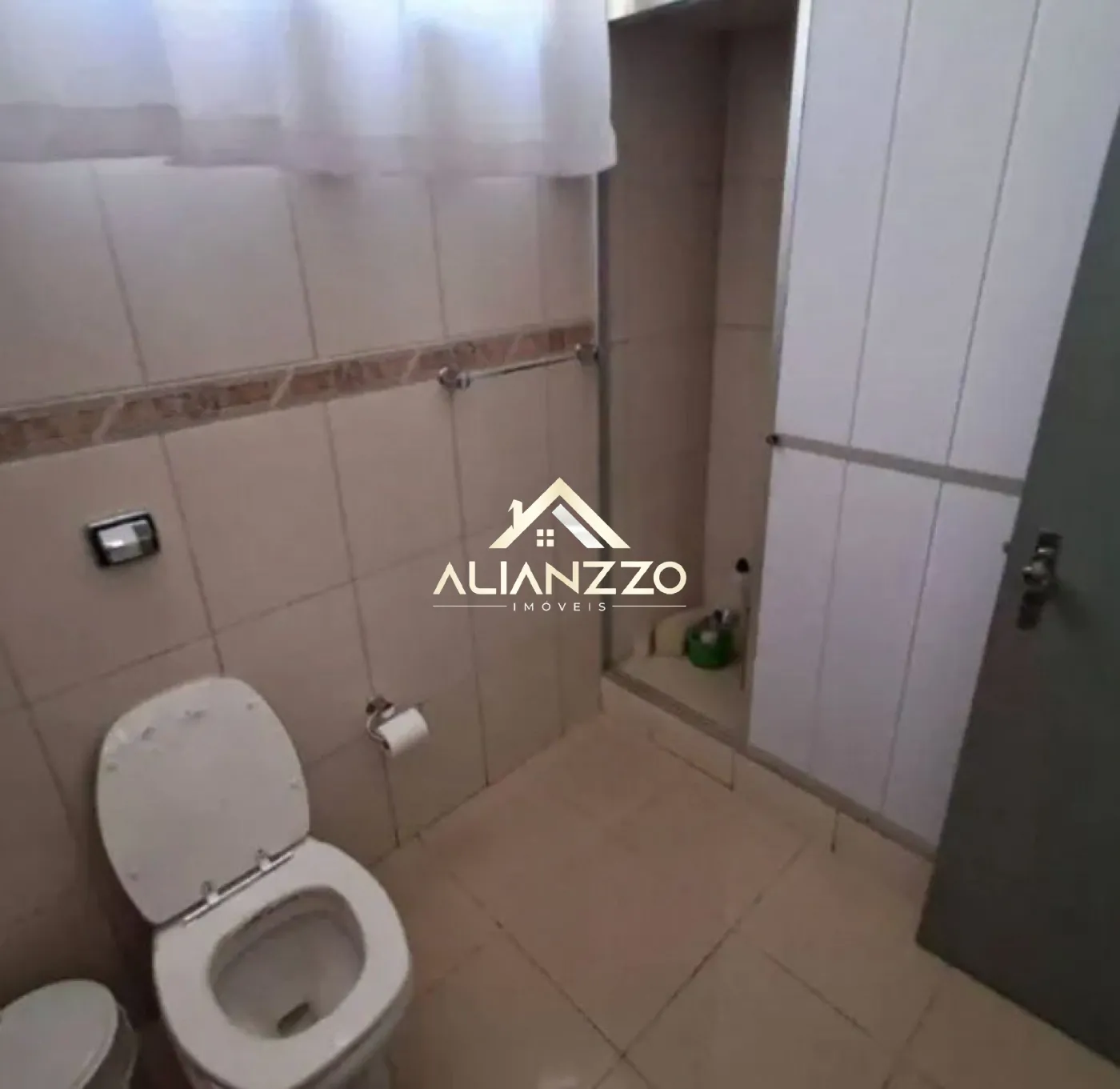 Comprar Casa / Padr&atilde;o em Ribeir&atilde;o Preto R$ 500.000,00 - Foto 4