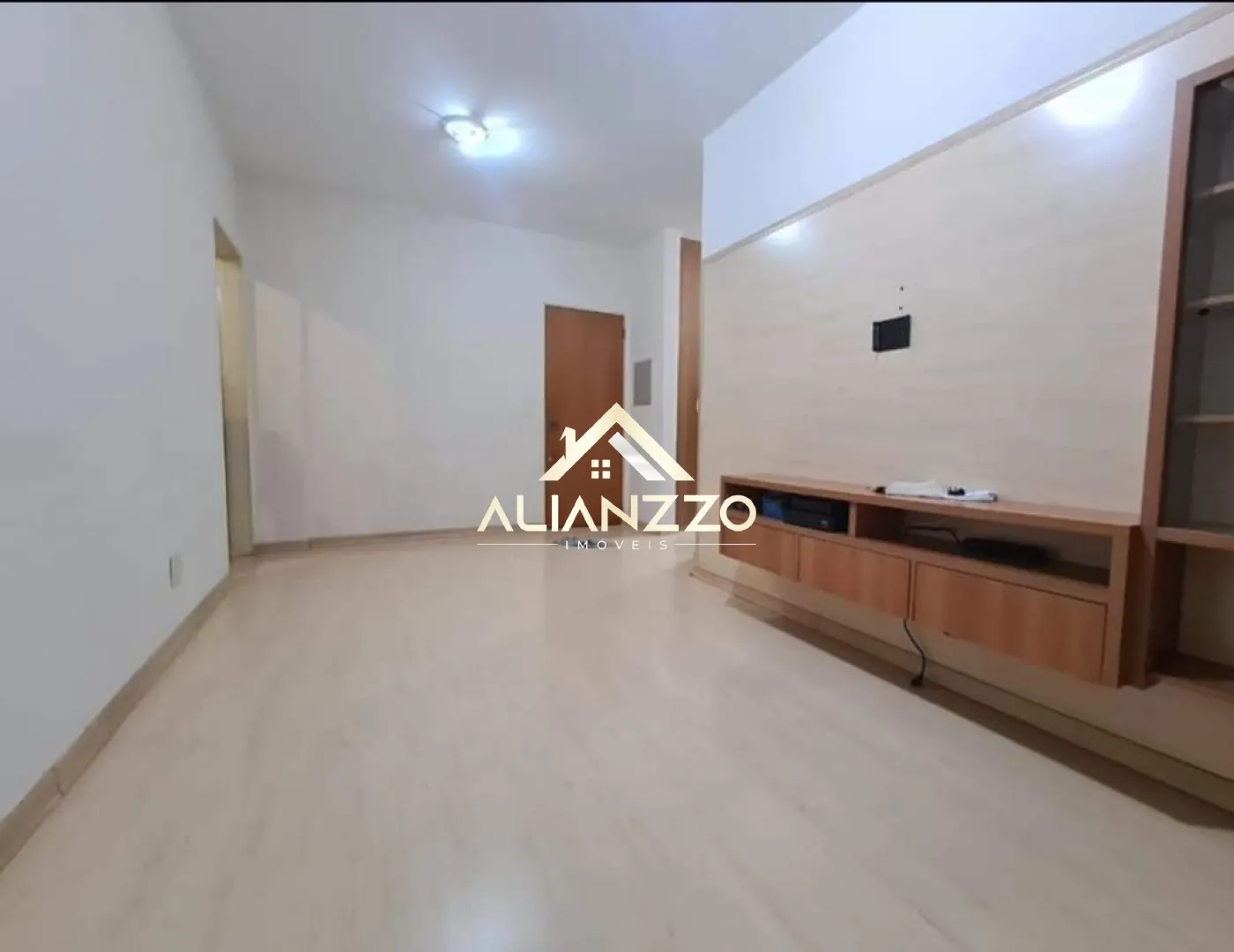 Comprar Apartamento / Padr&atilde;o em Ribeir&atilde;o Preto R$ 320.000,00 - Foto 1