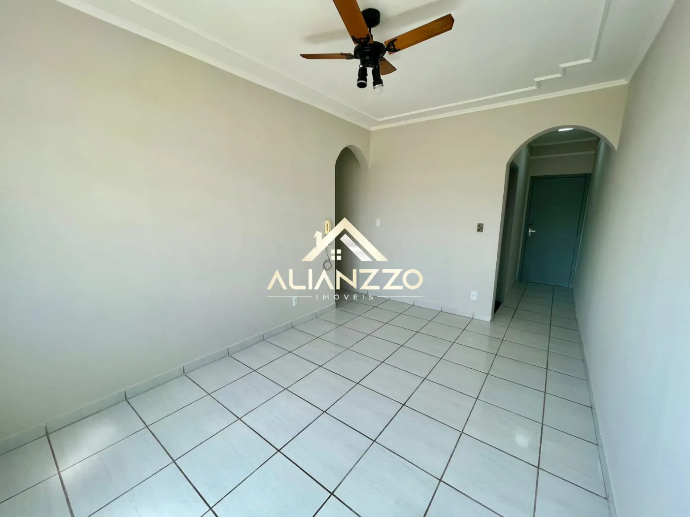 Comprar Apartamento / Padr&atilde;o em Ribeir&atilde;o Preto R$ 230.000,00 - Foto 2