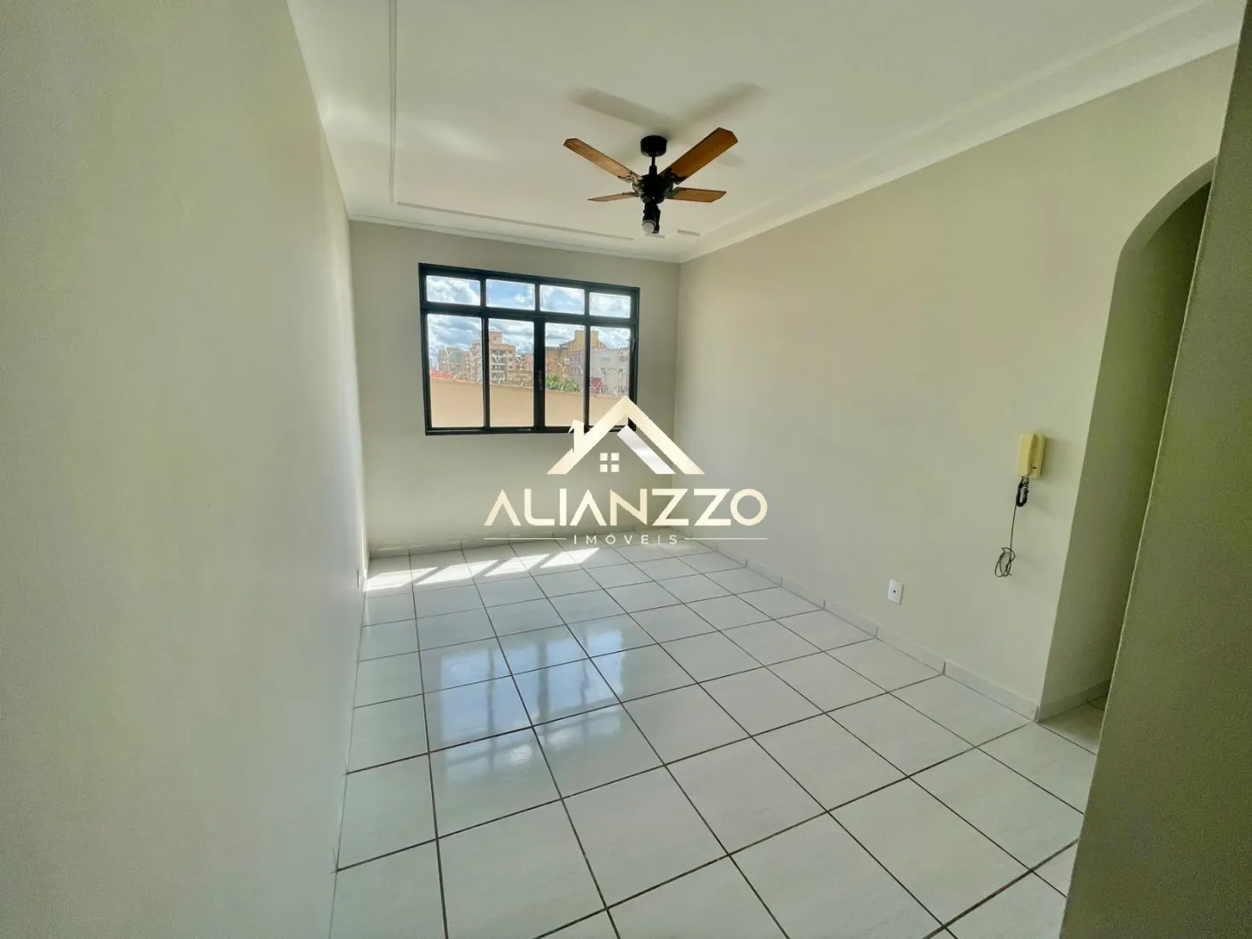 Comprar Apartamento / Padr&atilde;o em Ribeir&atilde;o Preto R$ 230.000,00 - Foto 1