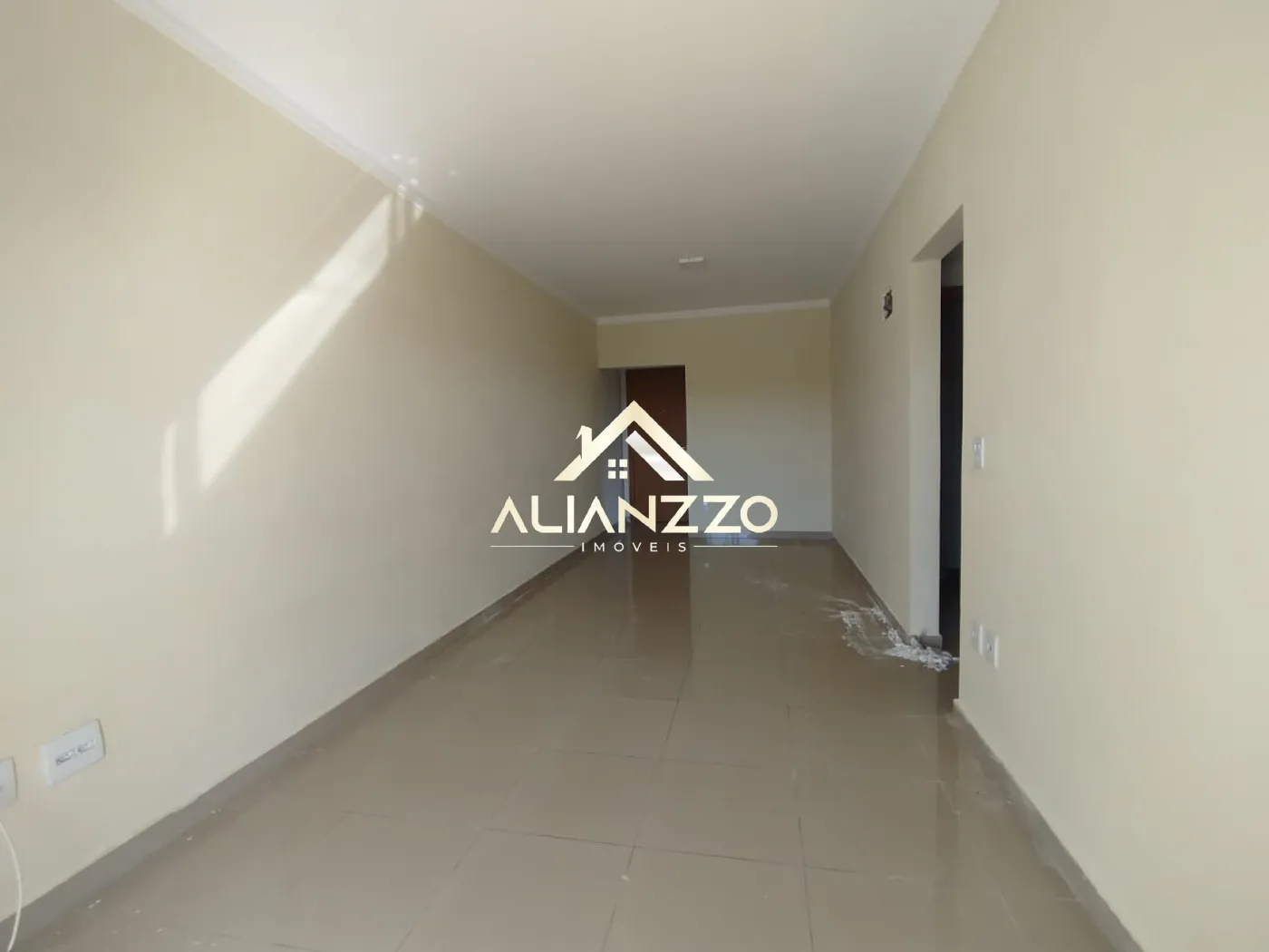 Alugar Apartamento / Padr&atilde;o em Ribeir&atilde;o Preto R$ 2.500,00 - Foto 2