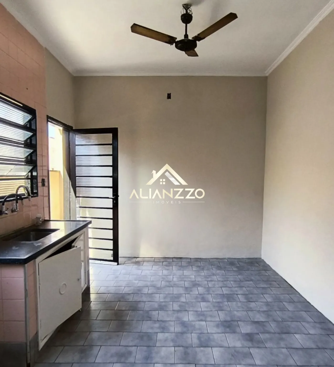 Alugar Comercial padr&atilde;o / Casa Comercial em Ribeir&atilde;o Preto R$ 5.000,00 - Foto 4