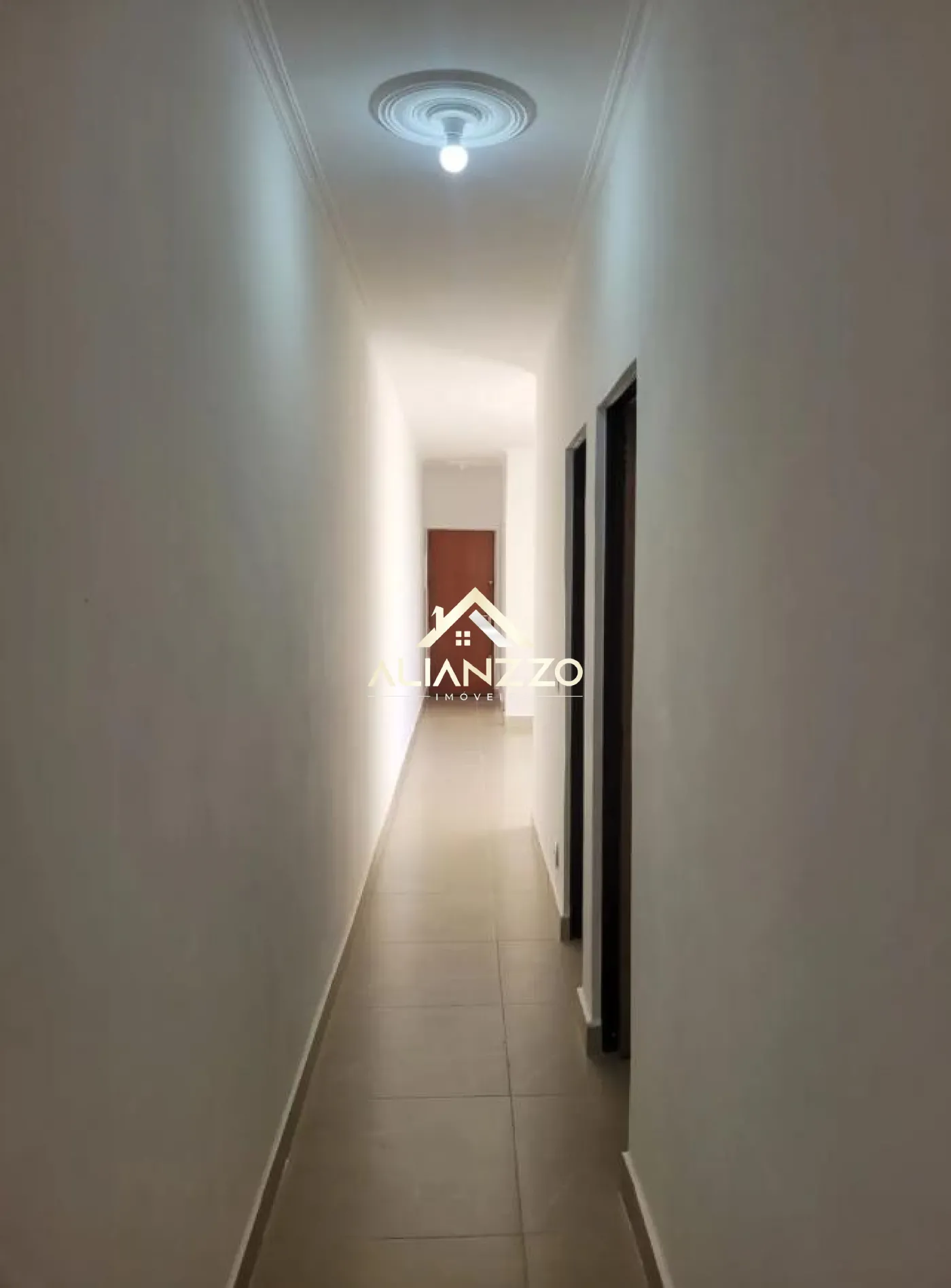 Alugar Apartamento / Padr&atilde;o em Ribeir&atilde;o Preto R$ 1.800,00 - Foto 4