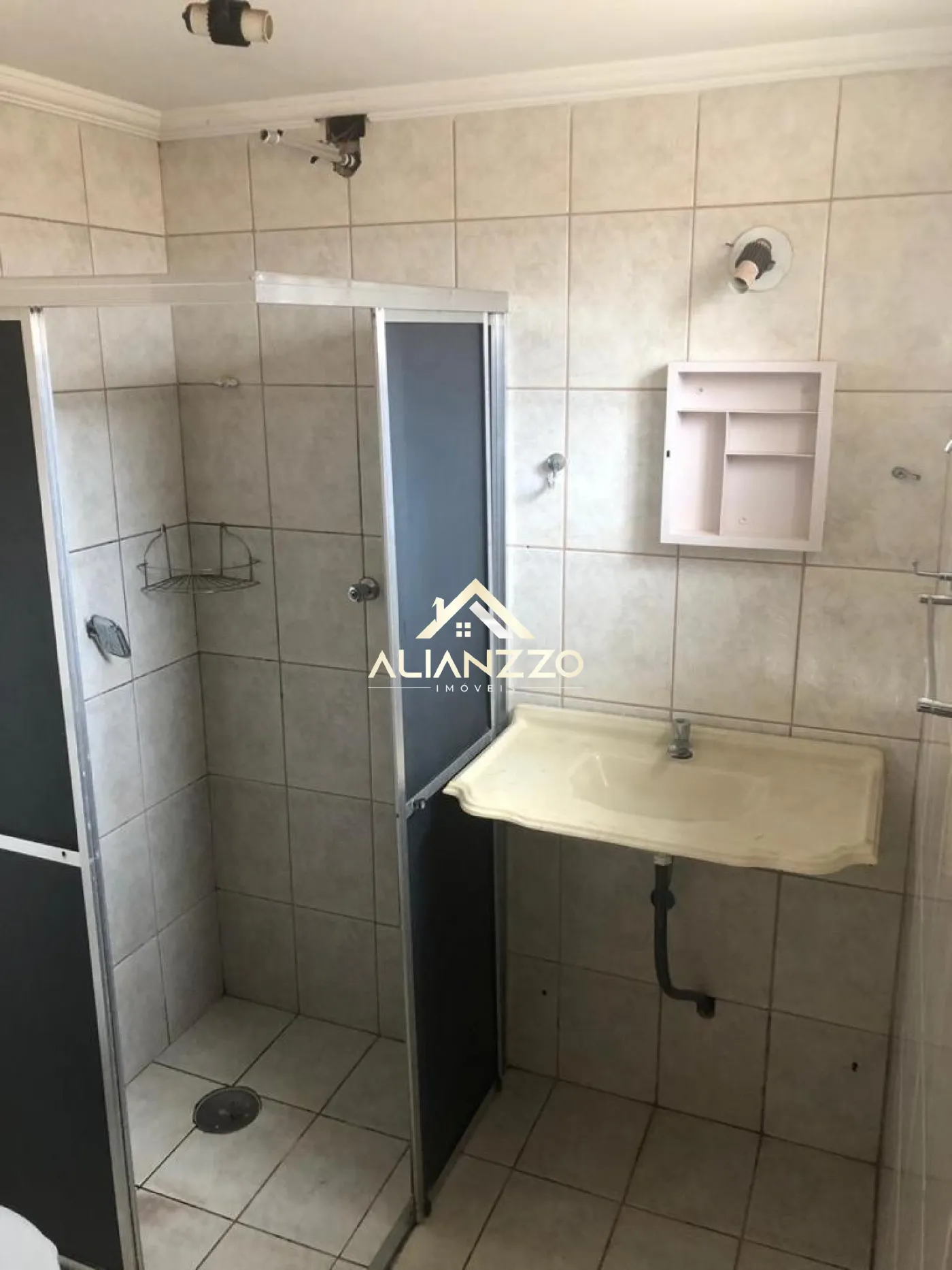 Alugar Apartamento / Padr&atilde;o em Ribeir&atilde;o Preto R$ 1.200,00 - Foto 5