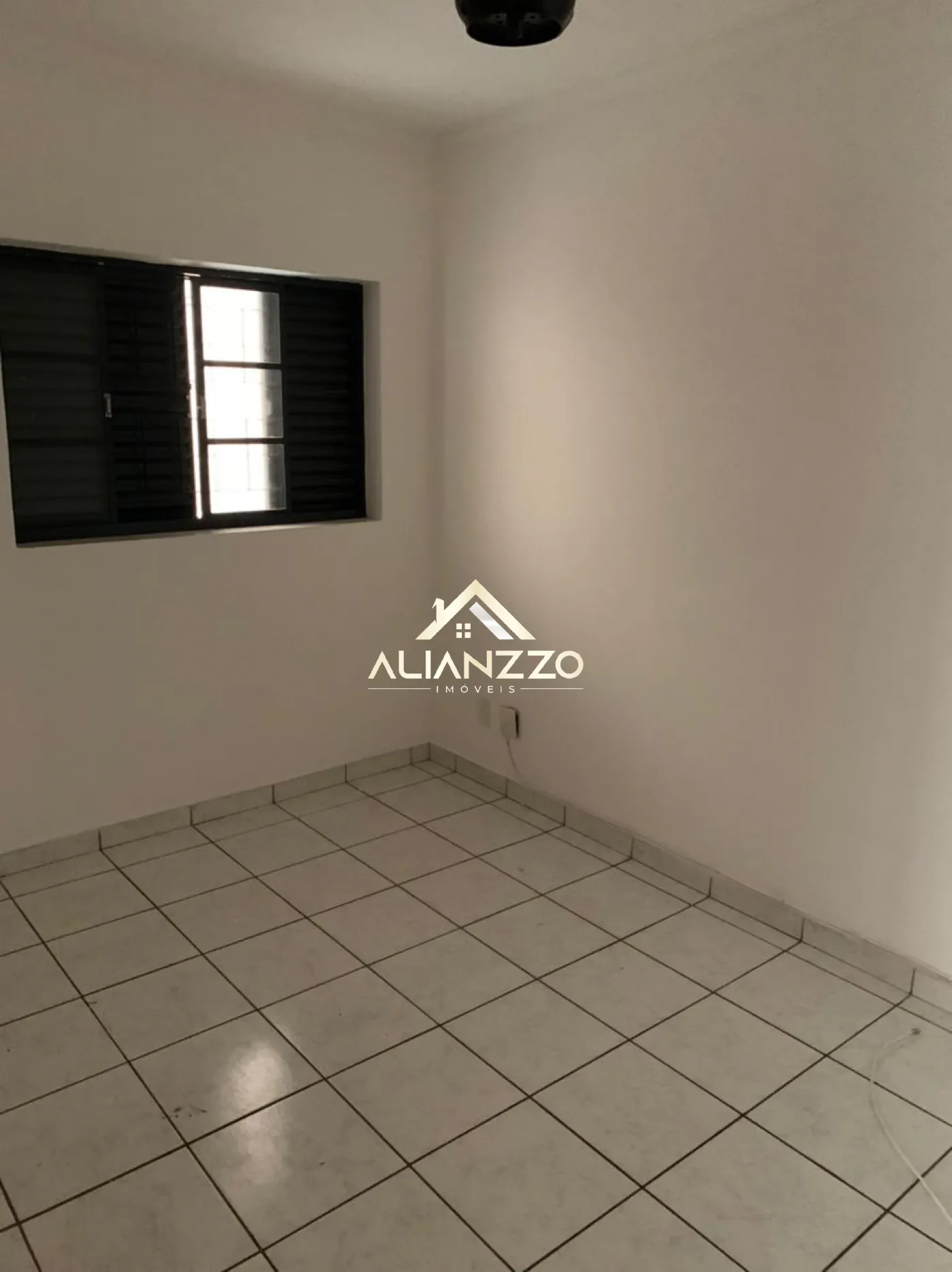 Alugar Apartamento / Padr&atilde;o em Ribeir&atilde;o Preto R$ 1.200,00 - Foto 2