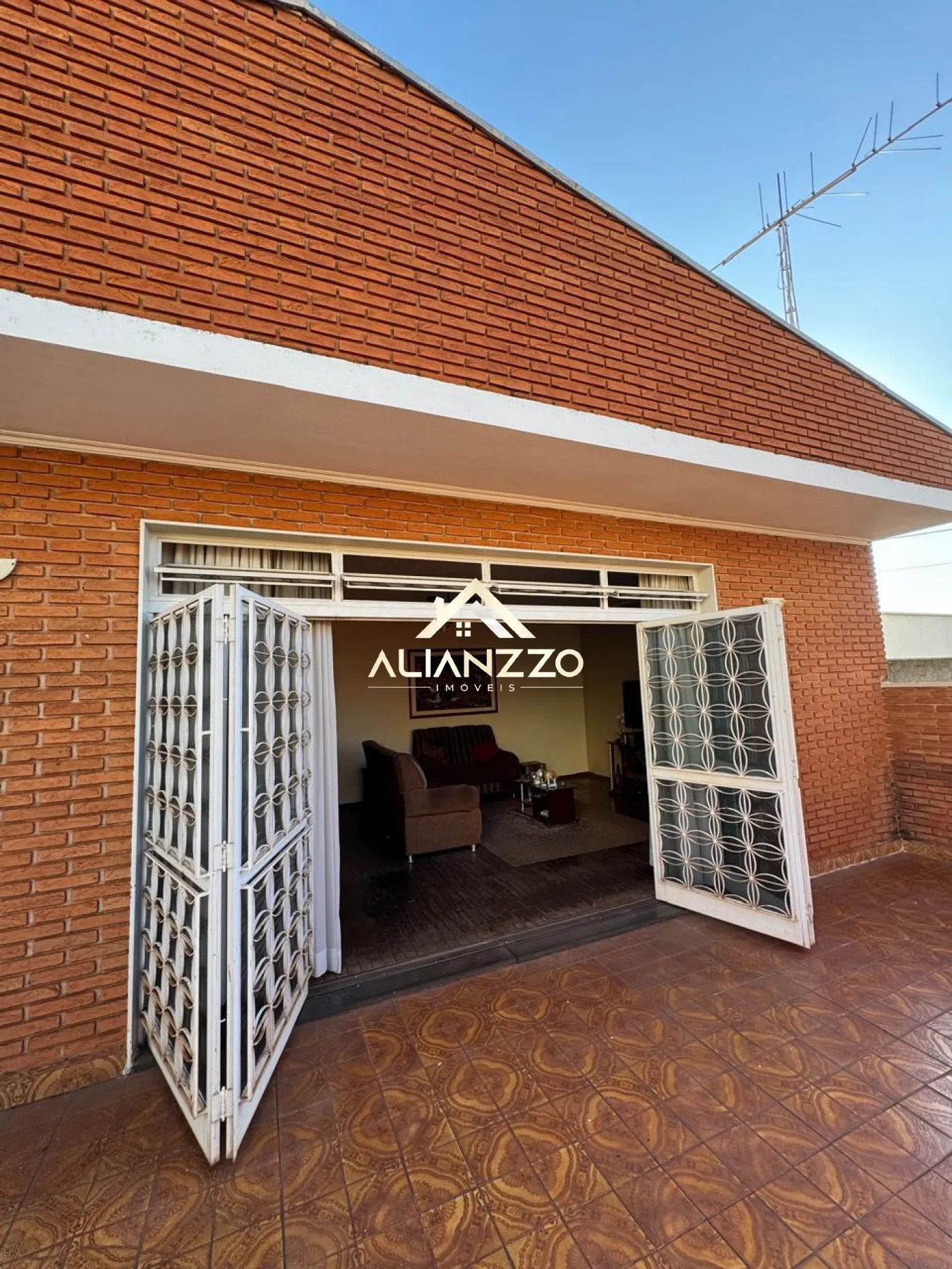 Comprar Casa / Padr&atilde;o em Ribeir&atilde;o Preto R$ 590.000,00 - Foto 3