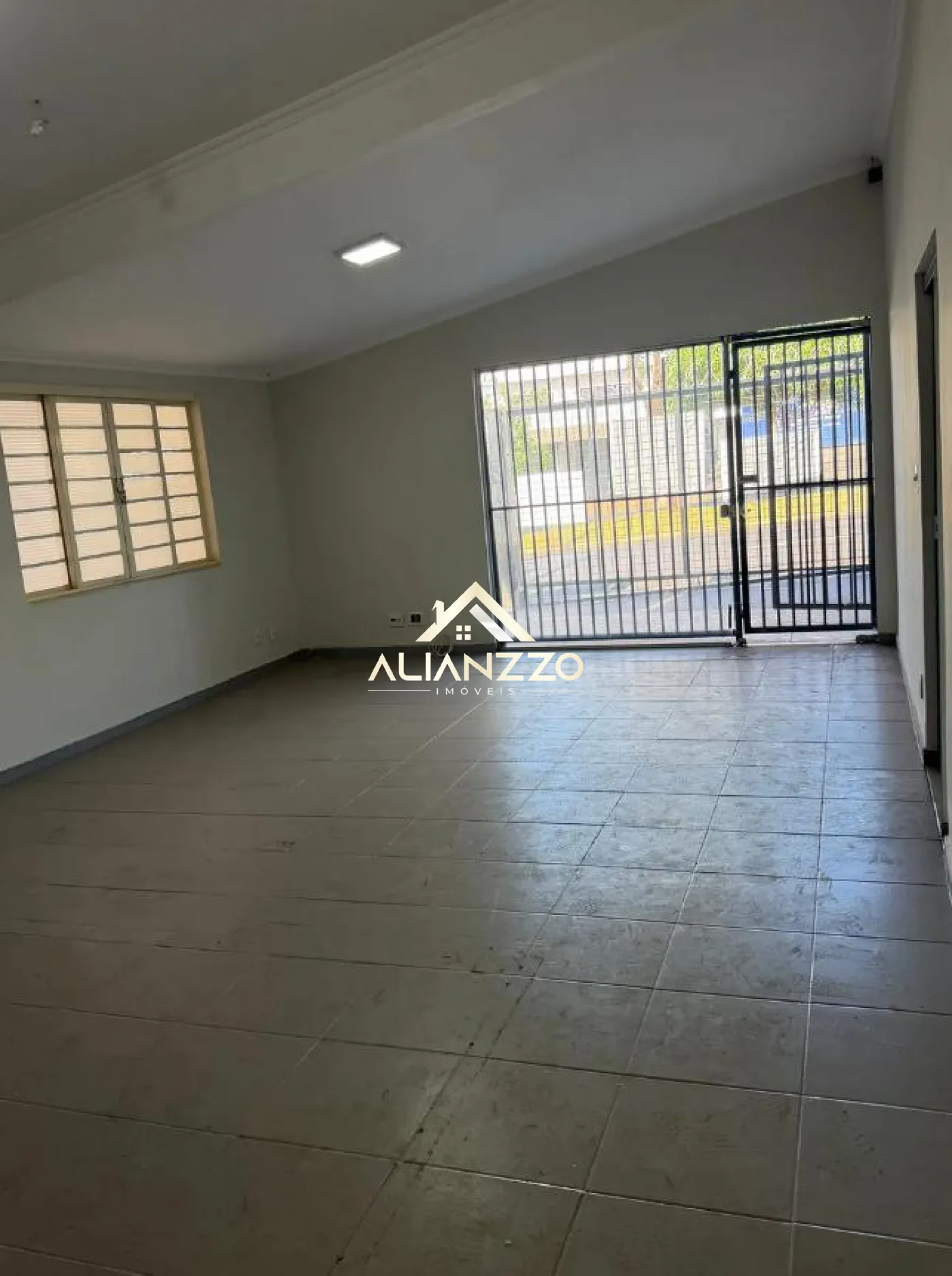 Comprar Comercial padr&atilde;o / Casa Comercial em Ribeir&atilde;o Preto R$ 550.000,00 - Foto 8