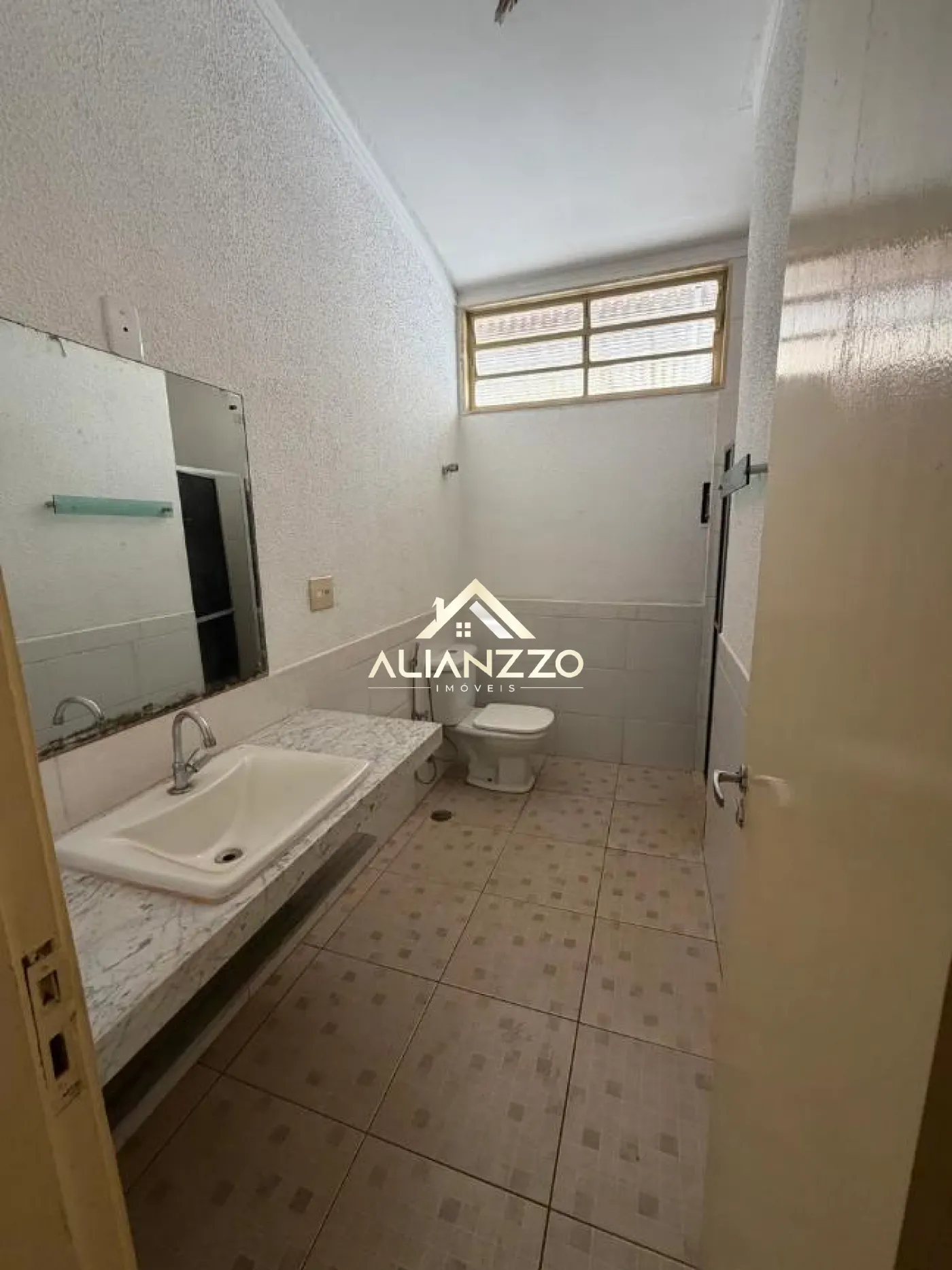 Comprar Comercial padr&atilde;o / Casa Comercial em Ribeir&atilde;o Preto R$ 550.000,00 - Foto 3