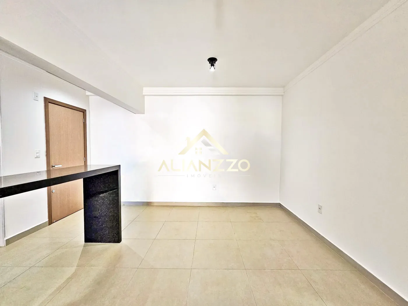 Alugar Apartamento / Padr&atilde;o em Ribeir&atilde;o Preto R$ 4.000,00 - Foto 1