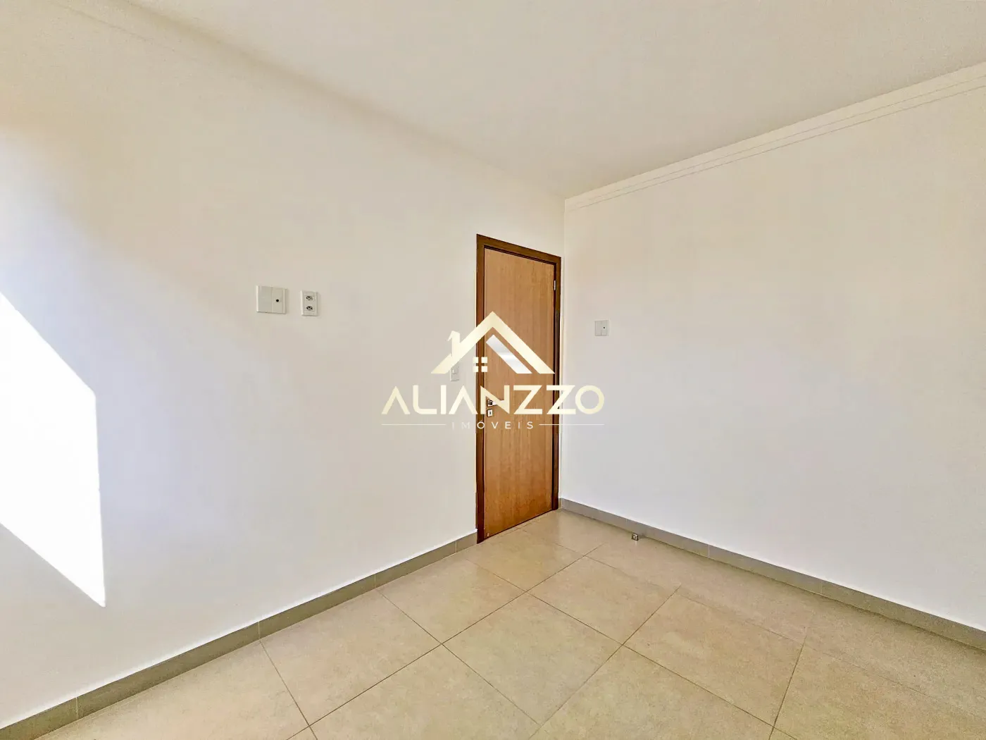 Alugar Apartamento / Padr&atilde;o em Ribeir&atilde;o Preto R$ 4.000,00 - Foto 13
