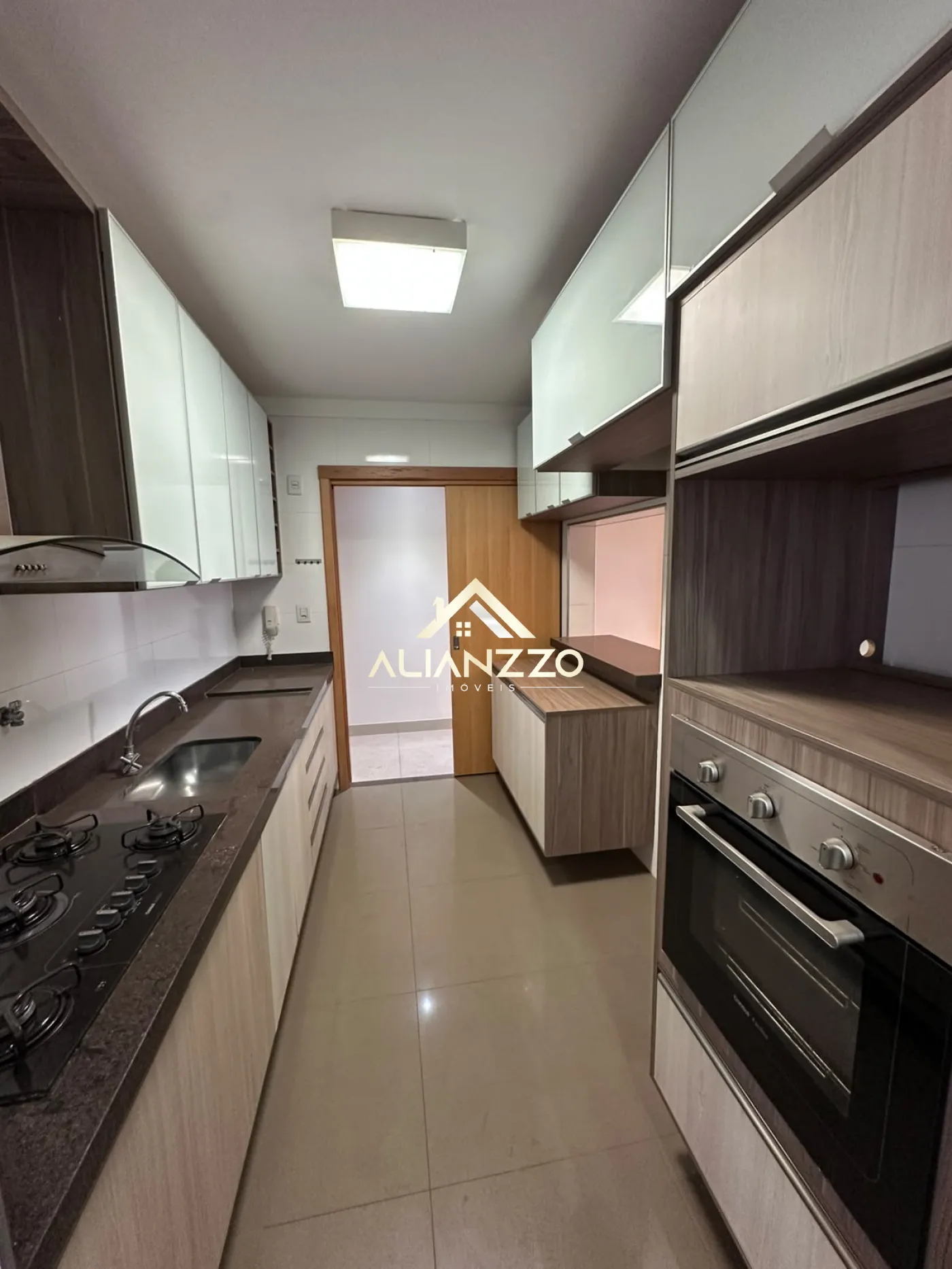 Alugar Apartamento / Padr&atilde;o em Ribeir&atilde;o Preto R$ 4.300,00 - Foto 5