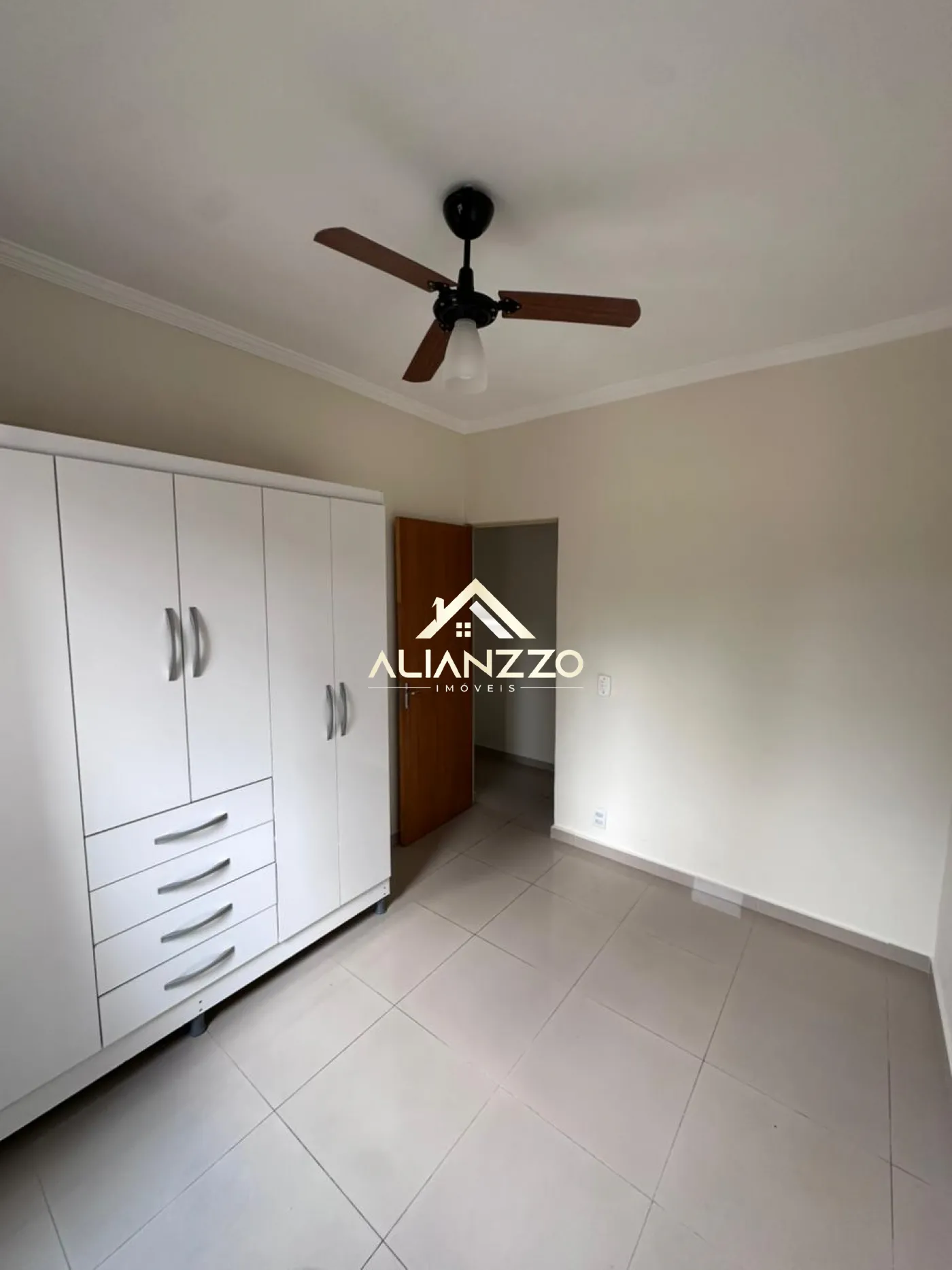 Alugar Apartamento / Padr&atilde;o em Ribeir&atilde;o Preto R$ 1.600,00 - Foto 11