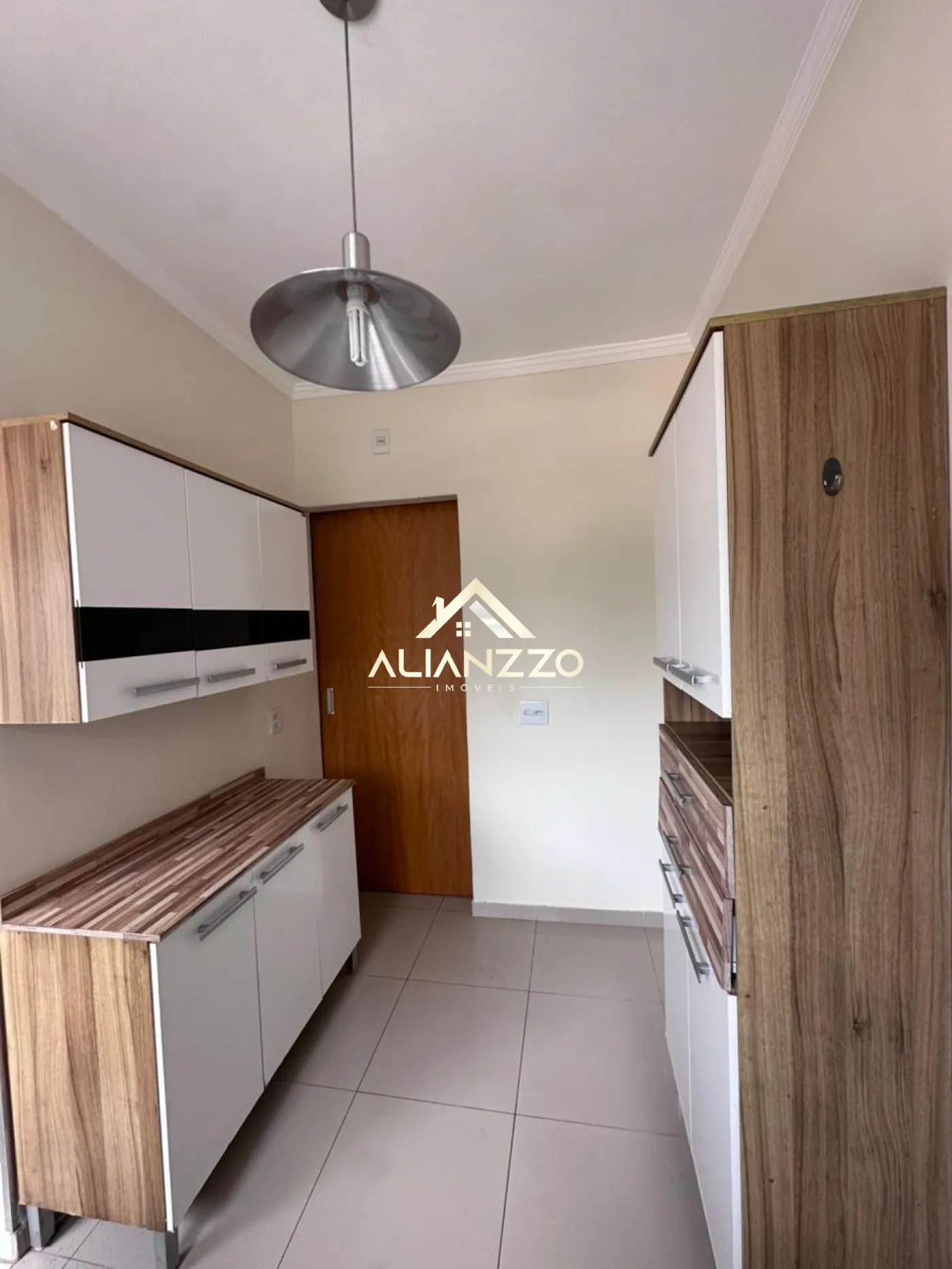 Alugar Apartamento / Padr&atilde;o em Ribeir&atilde;o Preto R$ 1.600,00 - Foto 5