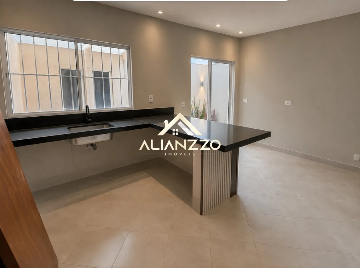 Comprar Casa / Padr&atilde;o em Ribeir&atilde;o Preto R$ 369.000,00 - Foto 4