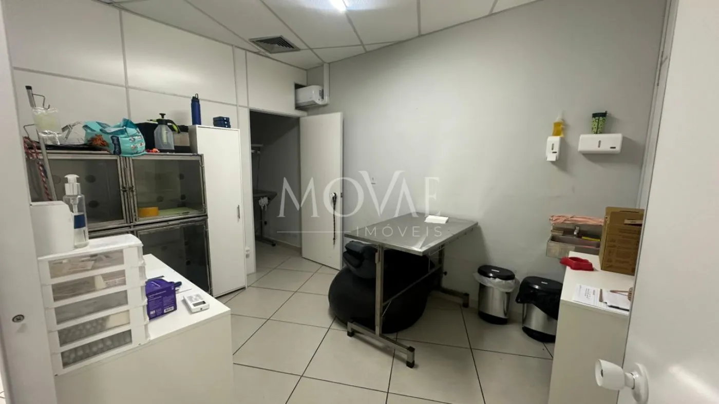Alugar Comercial / Ponto Comercial em S&atilde;o Jos&eacute; dos Campos R$ 15.000,00 - Foto 13