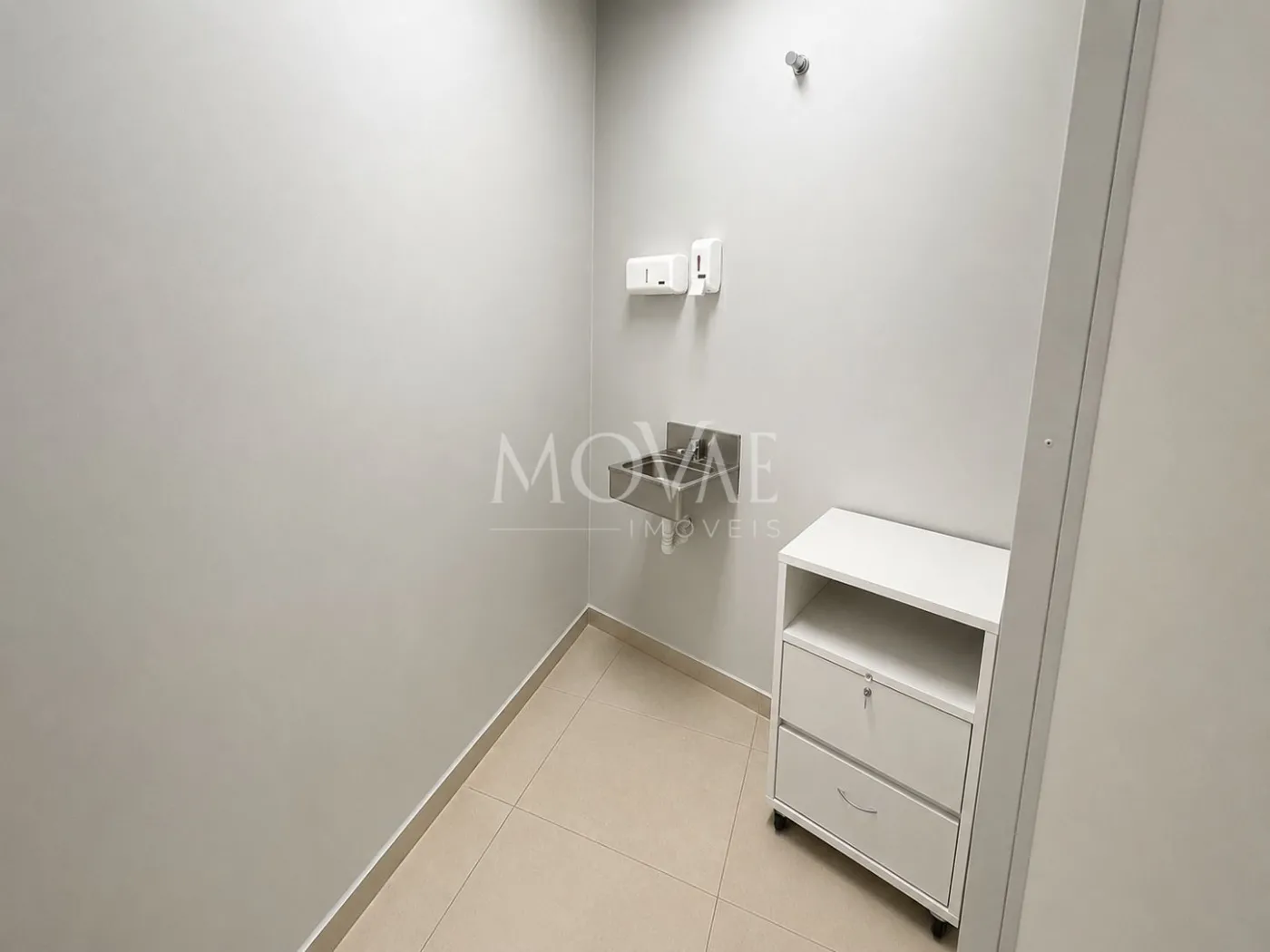 Alugar Comercial / Ponto Comercial em S&atilde;o Jos&eacute; dos Campos R$ 15.000,00 - Foto 16