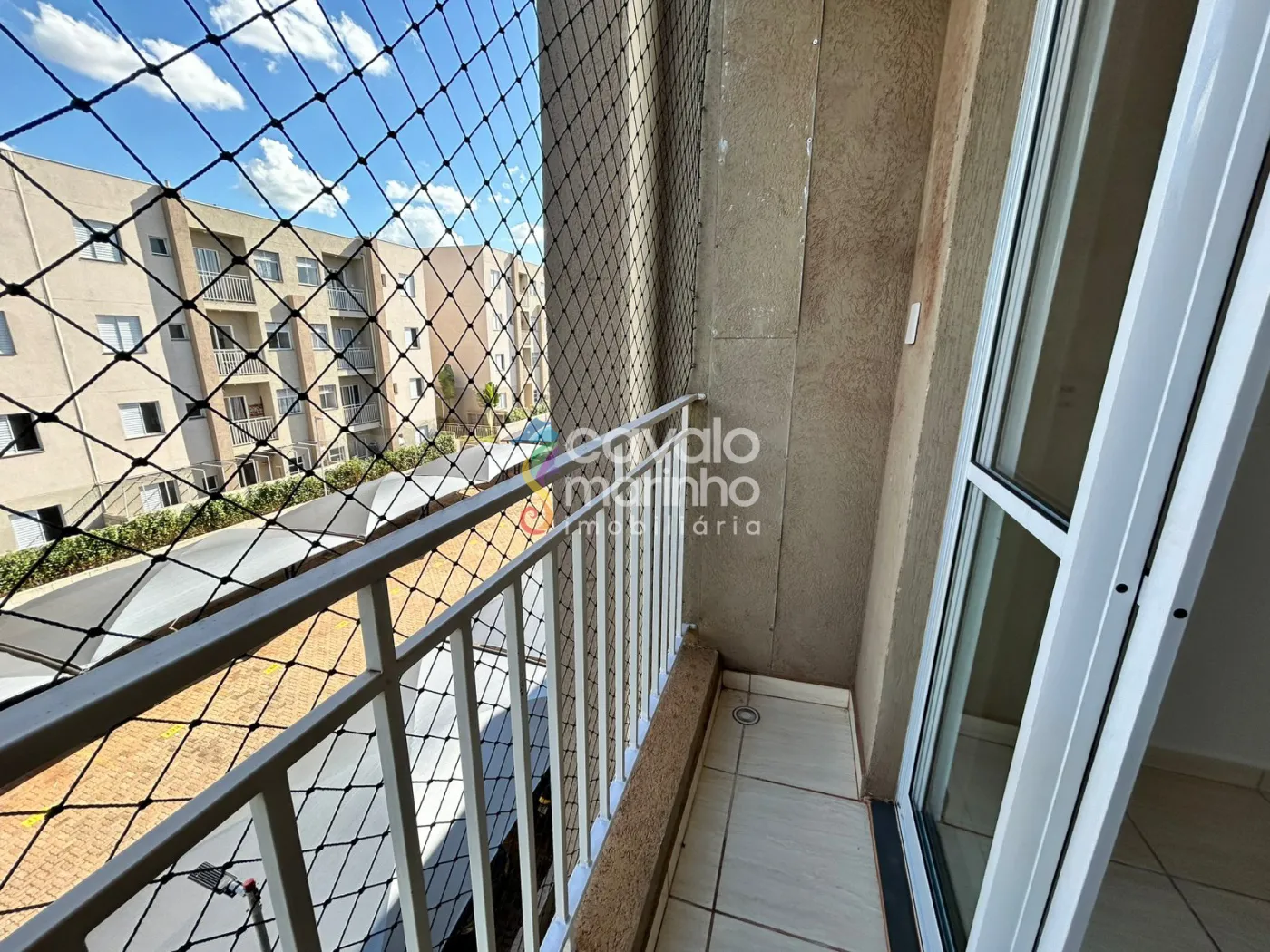 Alugar Apartamento / Padr&atilde;o em Ribeir&atilde;o Preto R$ 900,00 - Foto 2
