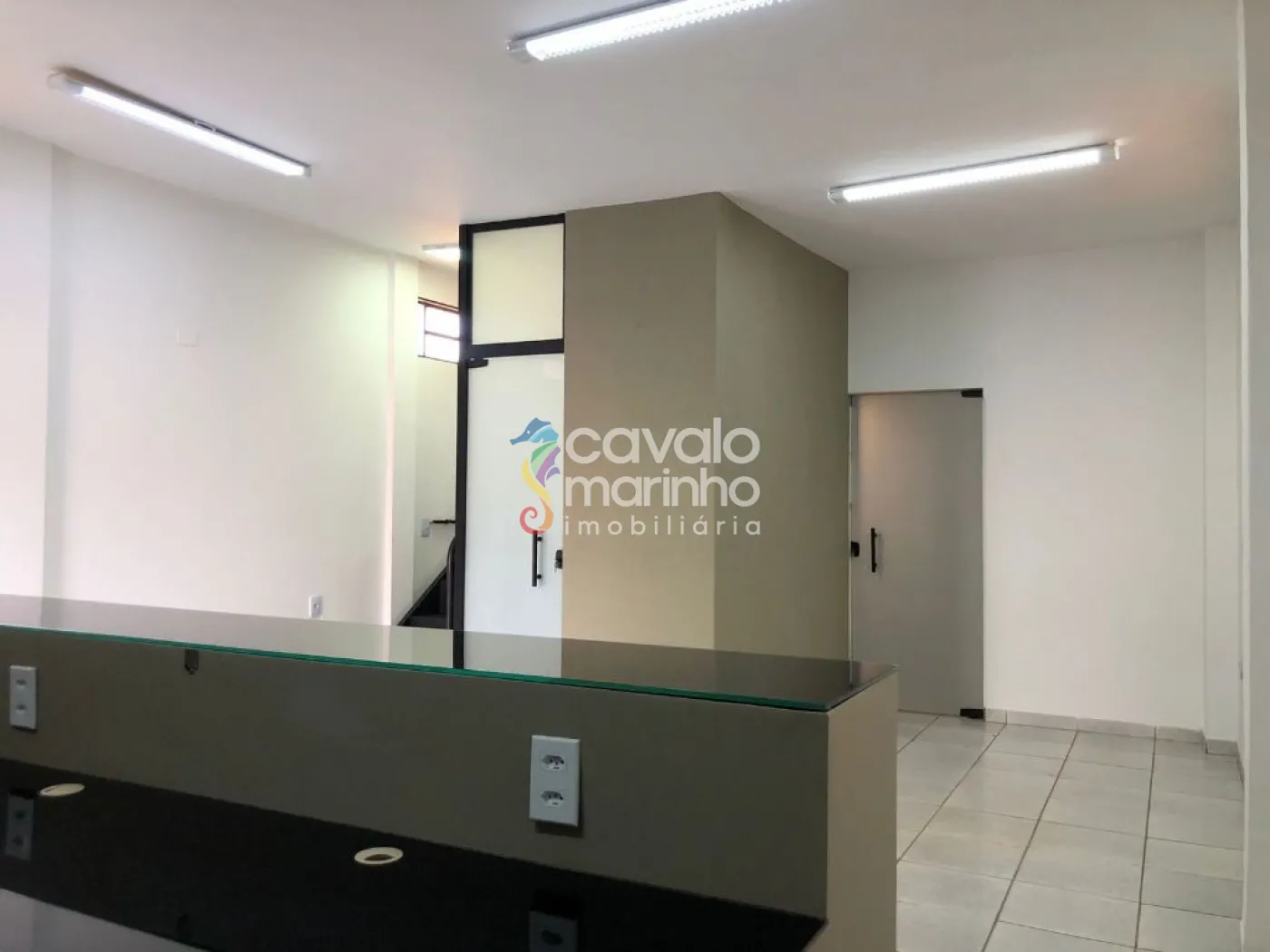 Alugar Comercial / Ponto Comercial em Ribeir&atilde;o Preto R$ 2.100,00 - Foto 3