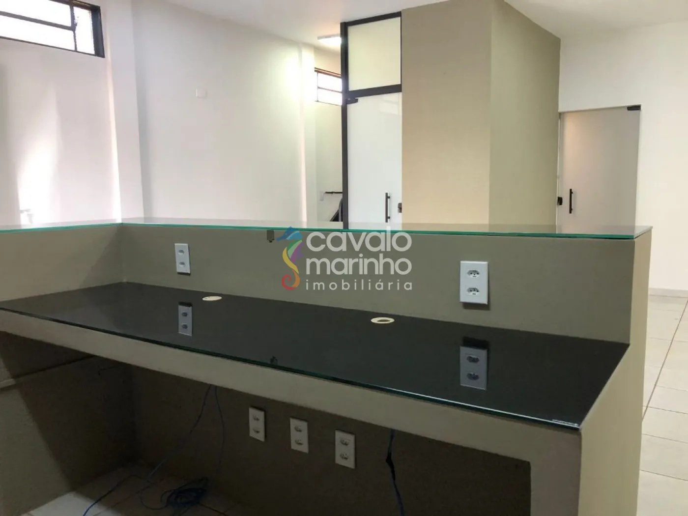 Alugar Comercial / Ponto Comercial em Ribeir&atilde;o Preto R$ 2.100,00 - Foto 4