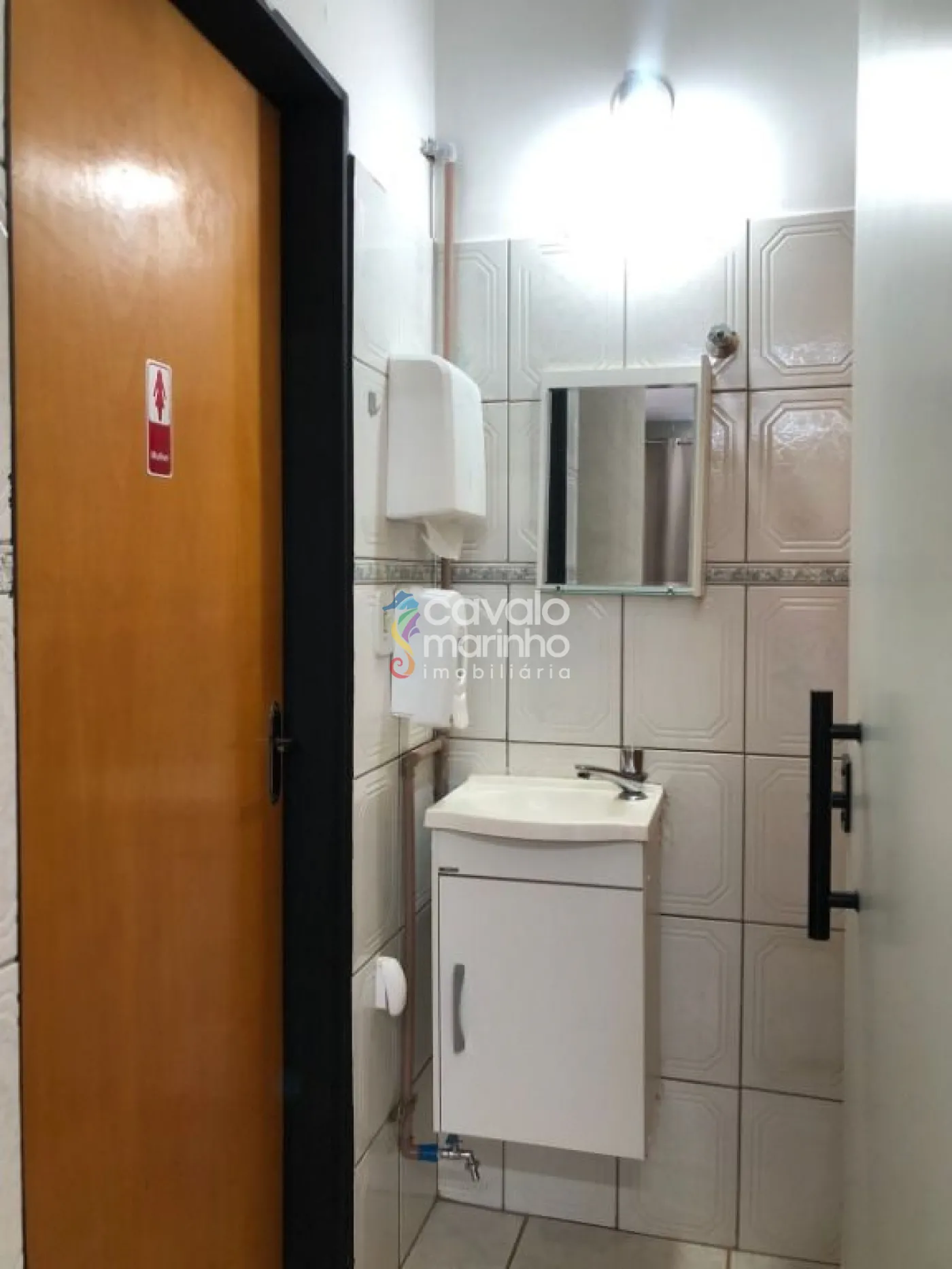 Alugar Comercial / Ponto Comercial em Ribeir&atilde;o Preto R$ 2.100,00 - Foto 12