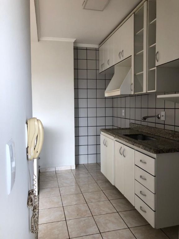 Alugar Apartamento / Padr&atilde;o em Ribeir&atilde;o Preto R$ 1.400,00 - Foto 8