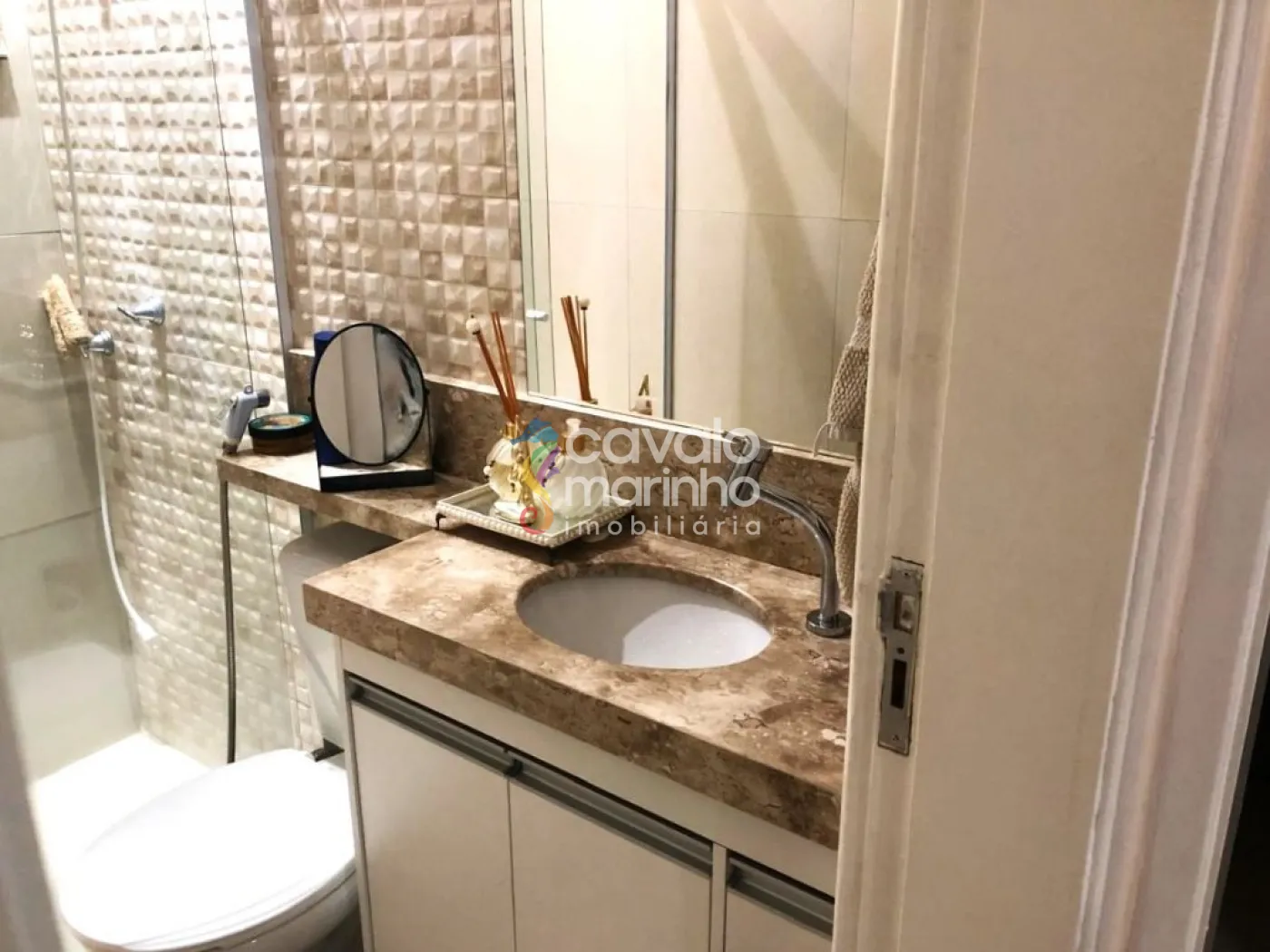 Comprar Apartamento / Padr&atilde;o em Ribeir&atilde;o Preto R$ 290.000,00 - Foto 3