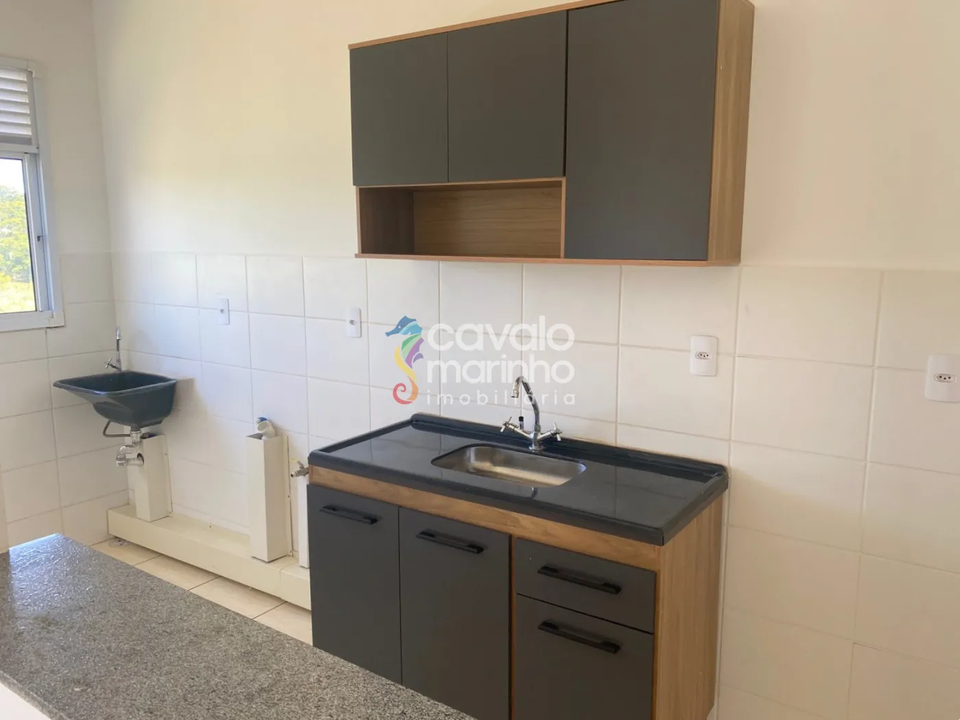 Alugar Apartamento / Padr&atilde;o em Ribeir&atilde;o Preto R$ 1.150,00 - Foto 3