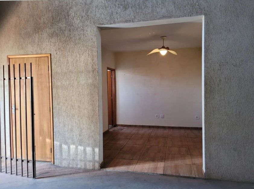 Comprar Comercial / Galp&atilde;o em Ribeir&atilde;o Preto R$ 650.000,00 - Foto 2