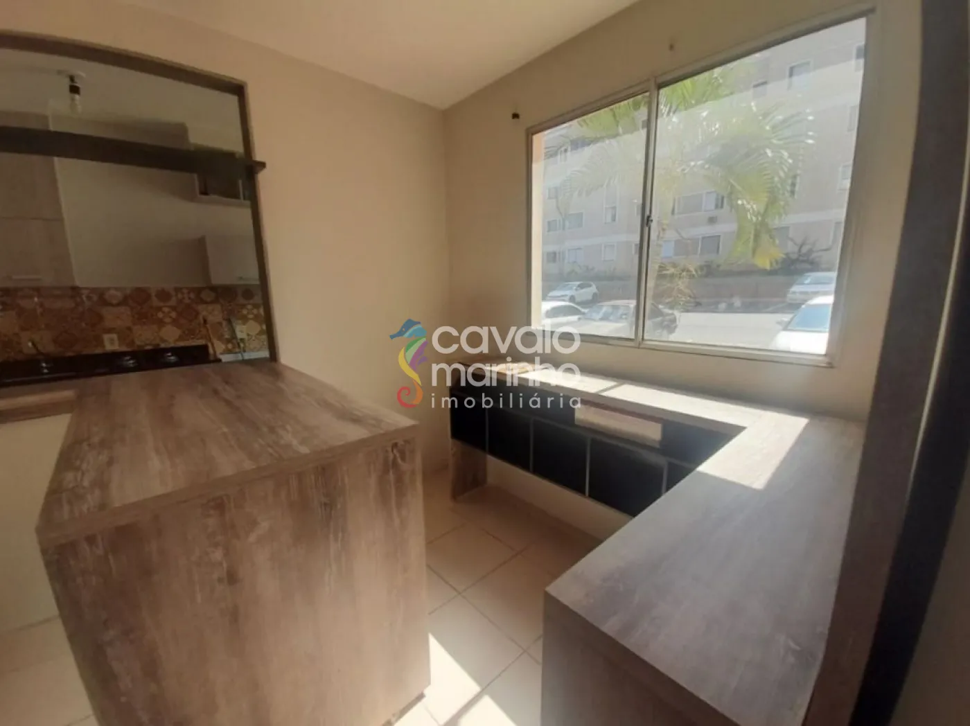 Alugar Apartamento / Padr&atilde;o em Ribeir&atilde;o Preto R$ 1.550,00 - Foto 2