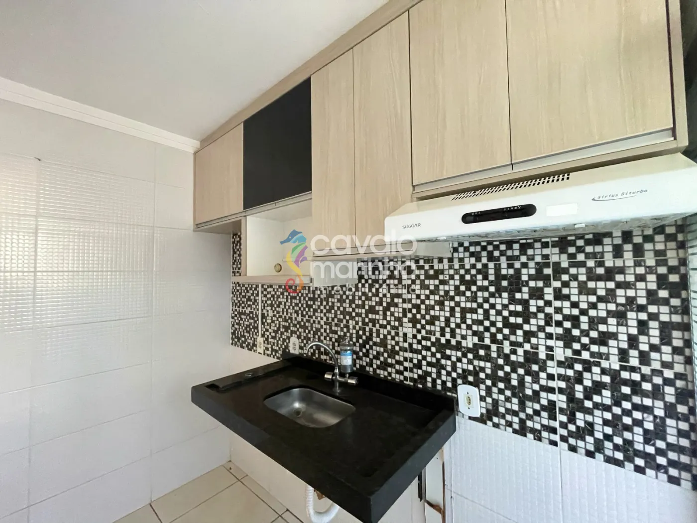 Alugar Apartamento / Padr&atilde;o em Ribeir&atilde;o Preto R$ 1.500,00 - Foto 3