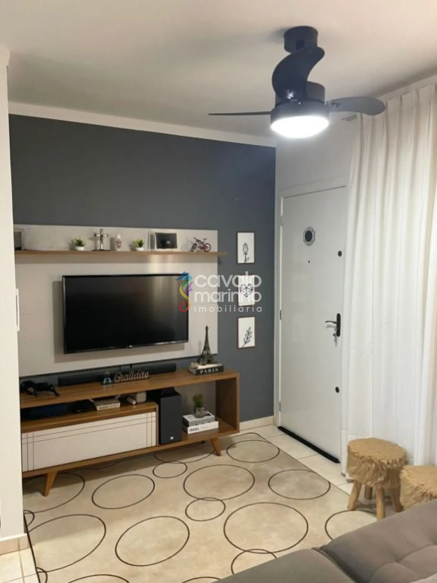Alugar Apartamento / Padr&atilde;o em Ribeir&atilde;o Preto R$ 1.300,00 - Foto 1