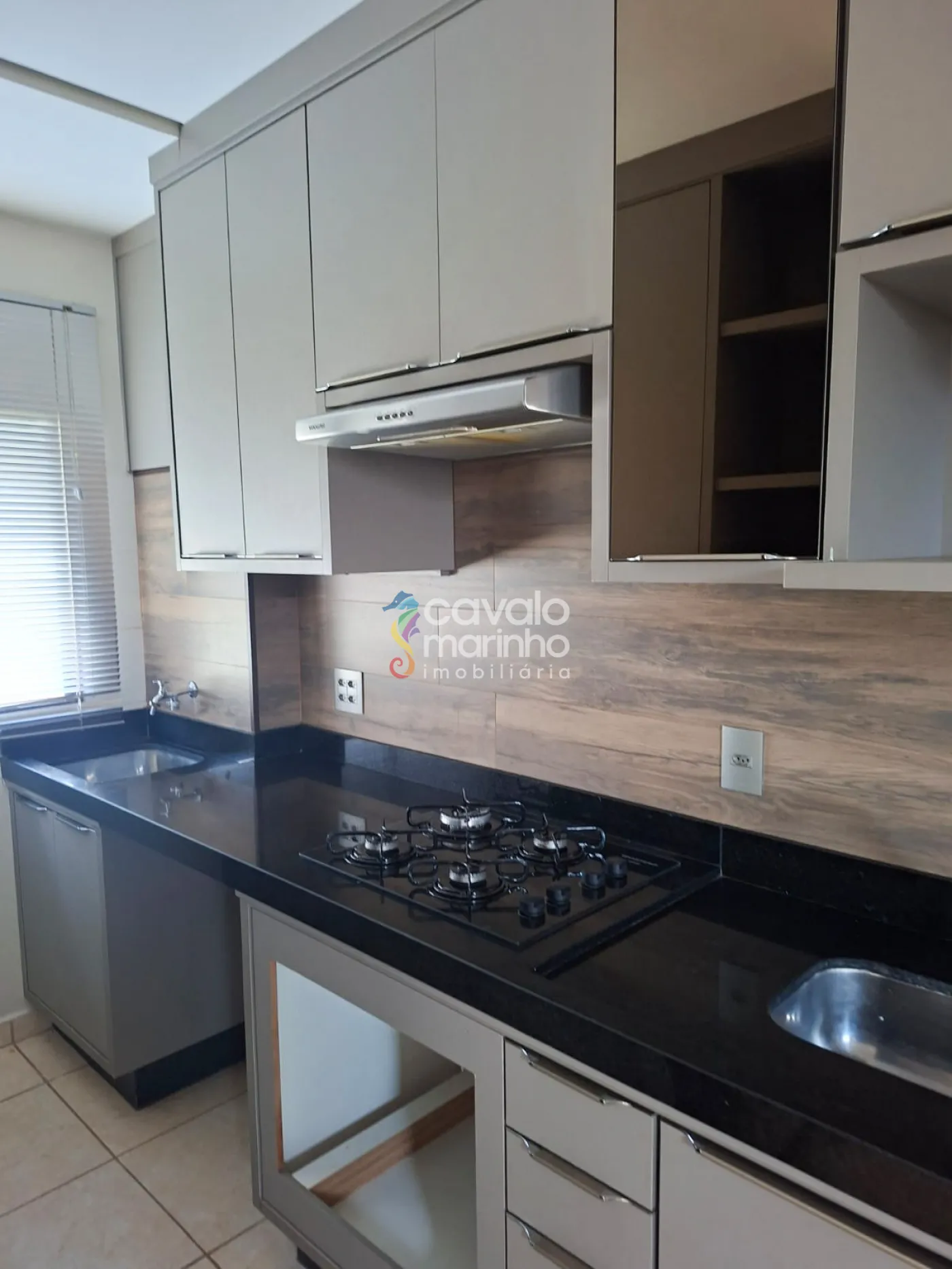 Alugar Apartamento / Padr&atilde;o em Ribeir&atilde;o Preto R$ 1.100,00 - Foto 14