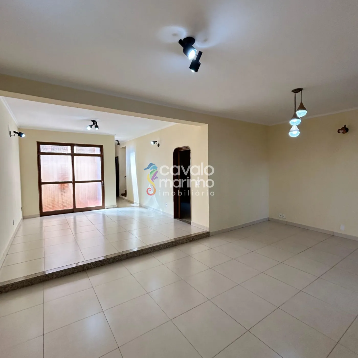 Comprar Casa / Casa em Ribeir&atilde;o Preto R$ 650.000,00 - Foto 1