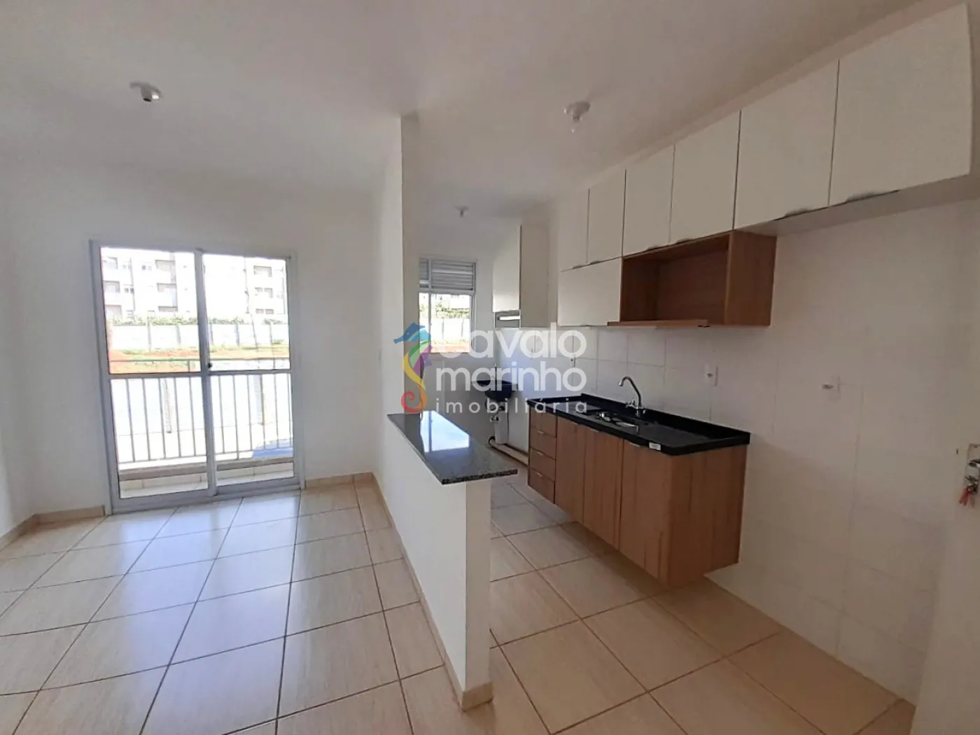 Alugar Apartamento / Padr&atilde;o em Ribeir&atilde;o Preto R$ 900,00 - Foto 1