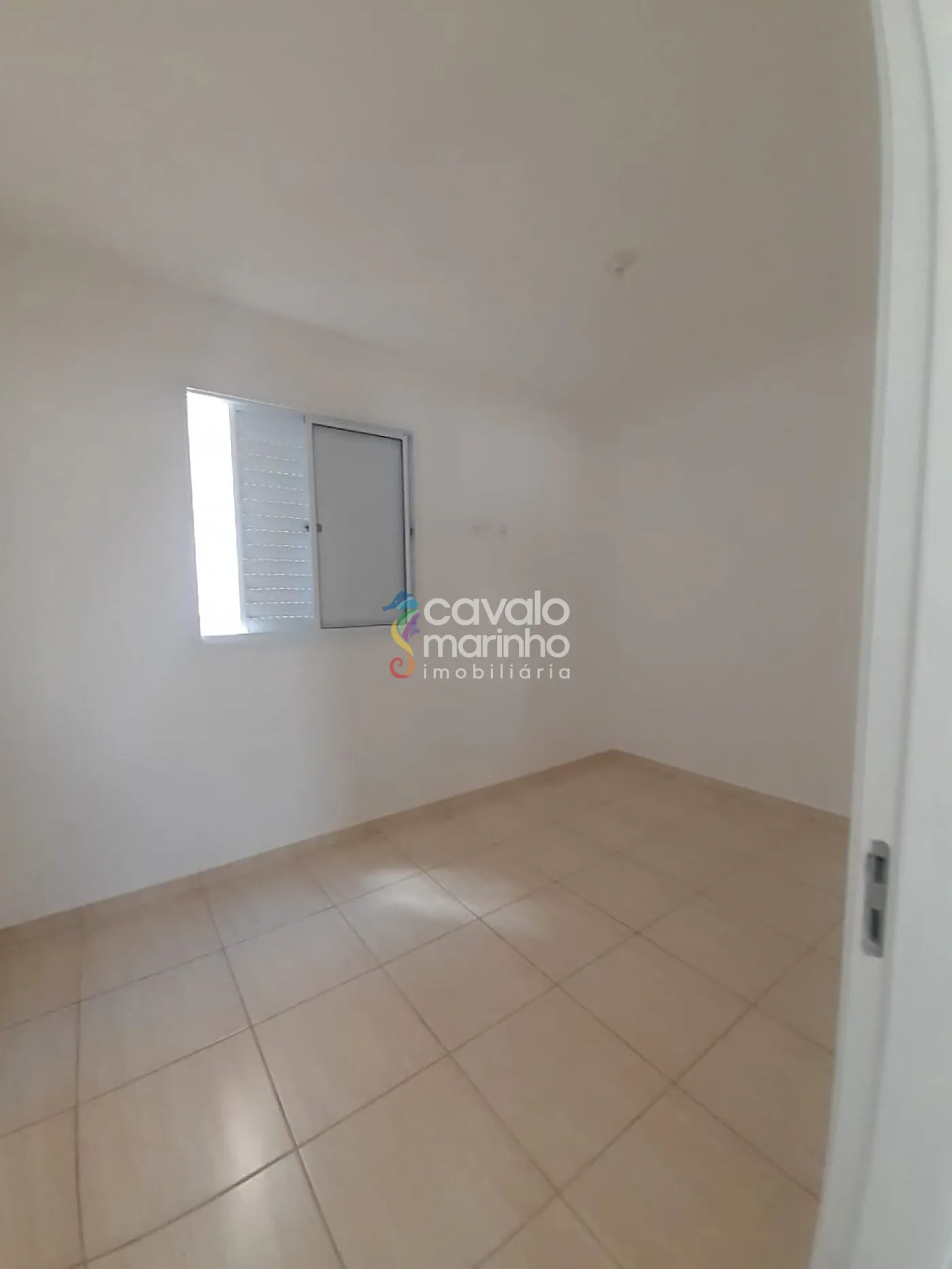 Alugar Apartamento / Padr&atilde;o em Ribeir&atilde;o Preto R$ 900,00 - Foto 3
