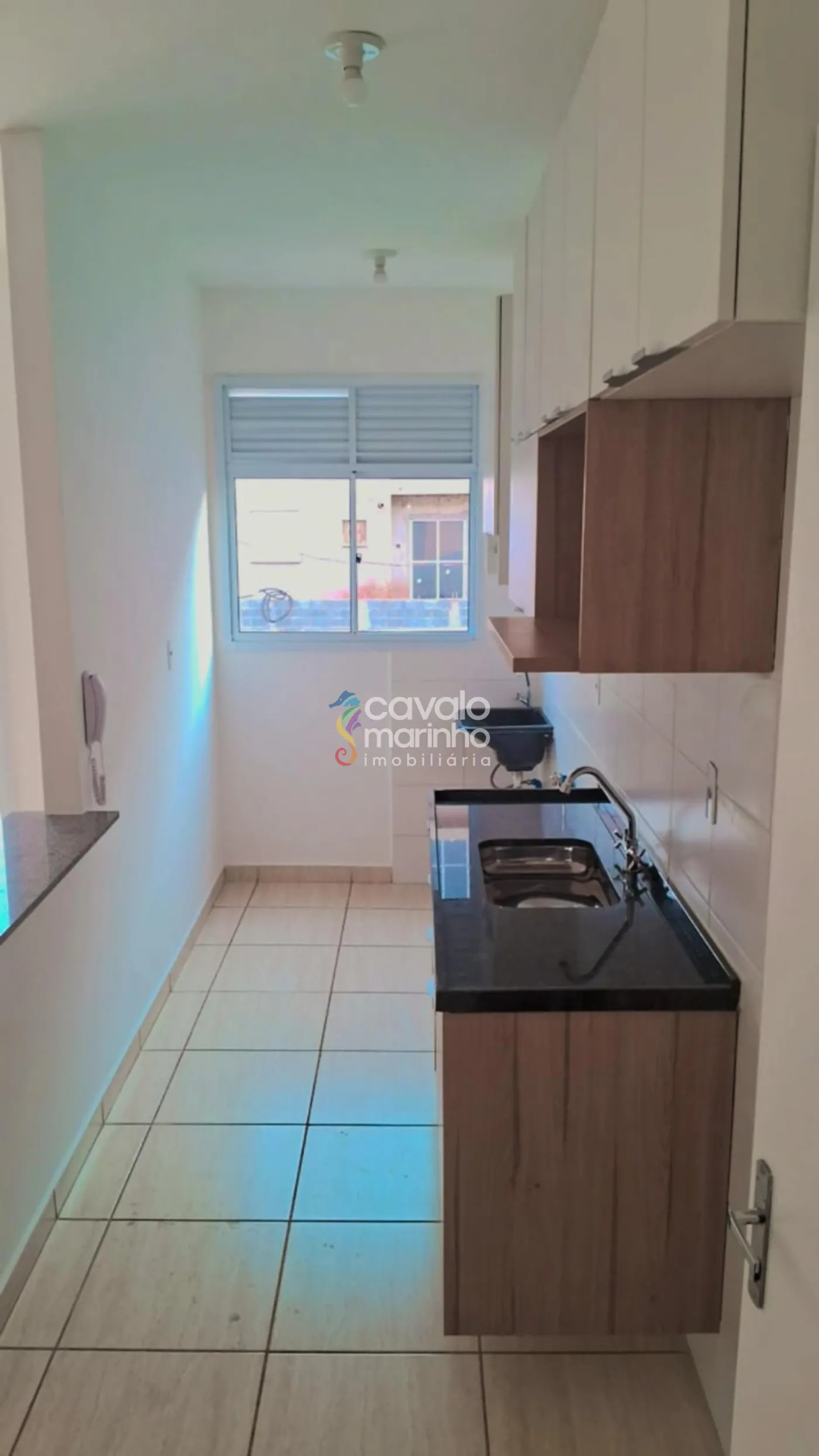 Alugar Apartamento / Padr&atilde;o em Ribeir&atilde;o Preto R$ 900,00 - Foto 7