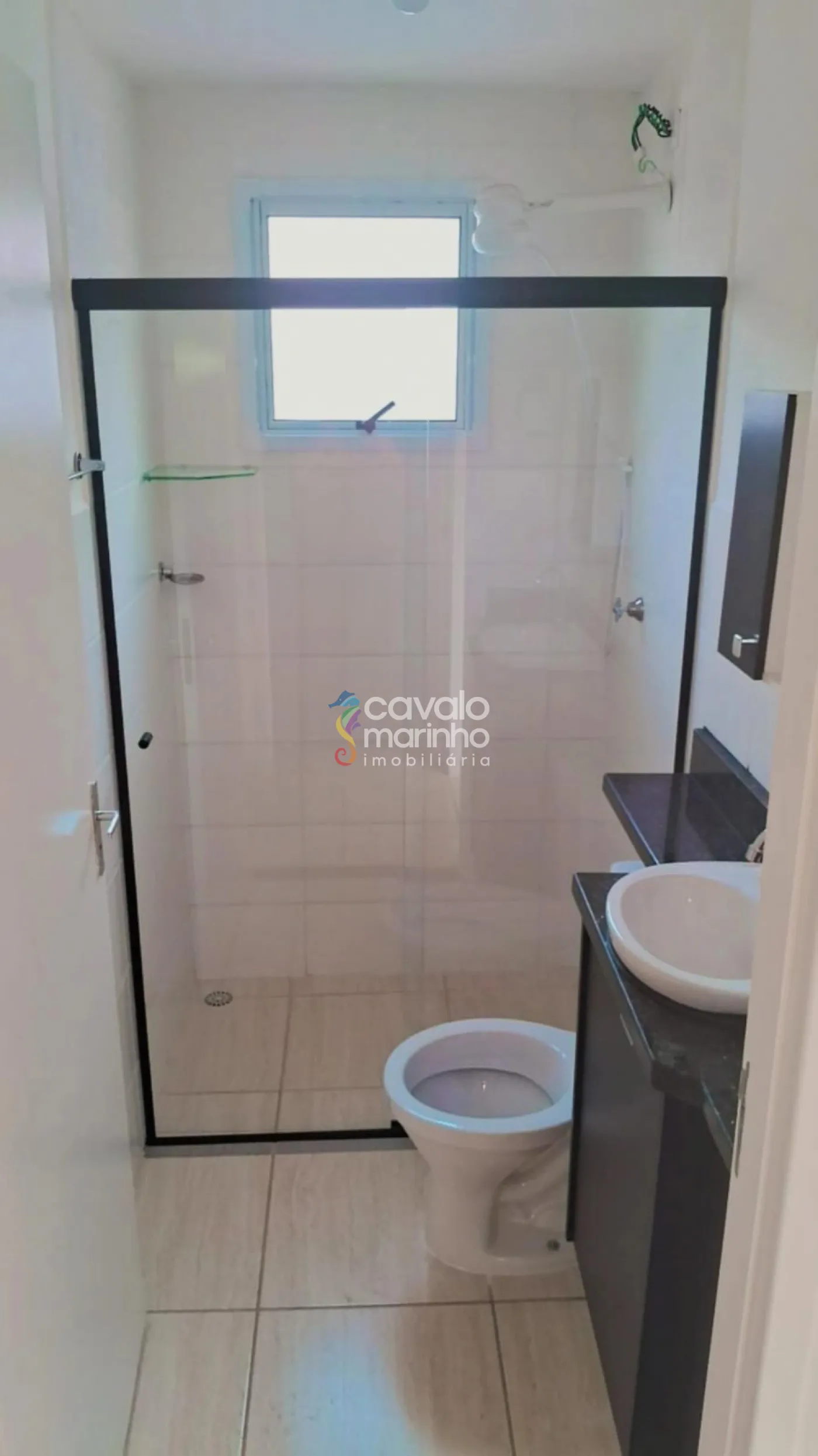 Alugar Apartamento / Padr&atilde;o em Ribeir&atilde;o Preto R$ 900,00 - Foto 4