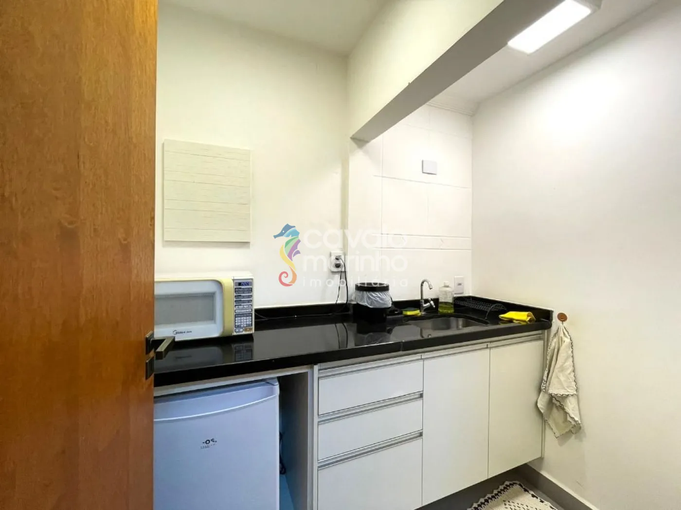 Alugar Comercial / Sala em Ribeir&atilde;o Preto R$ 850,00 - Foto 12