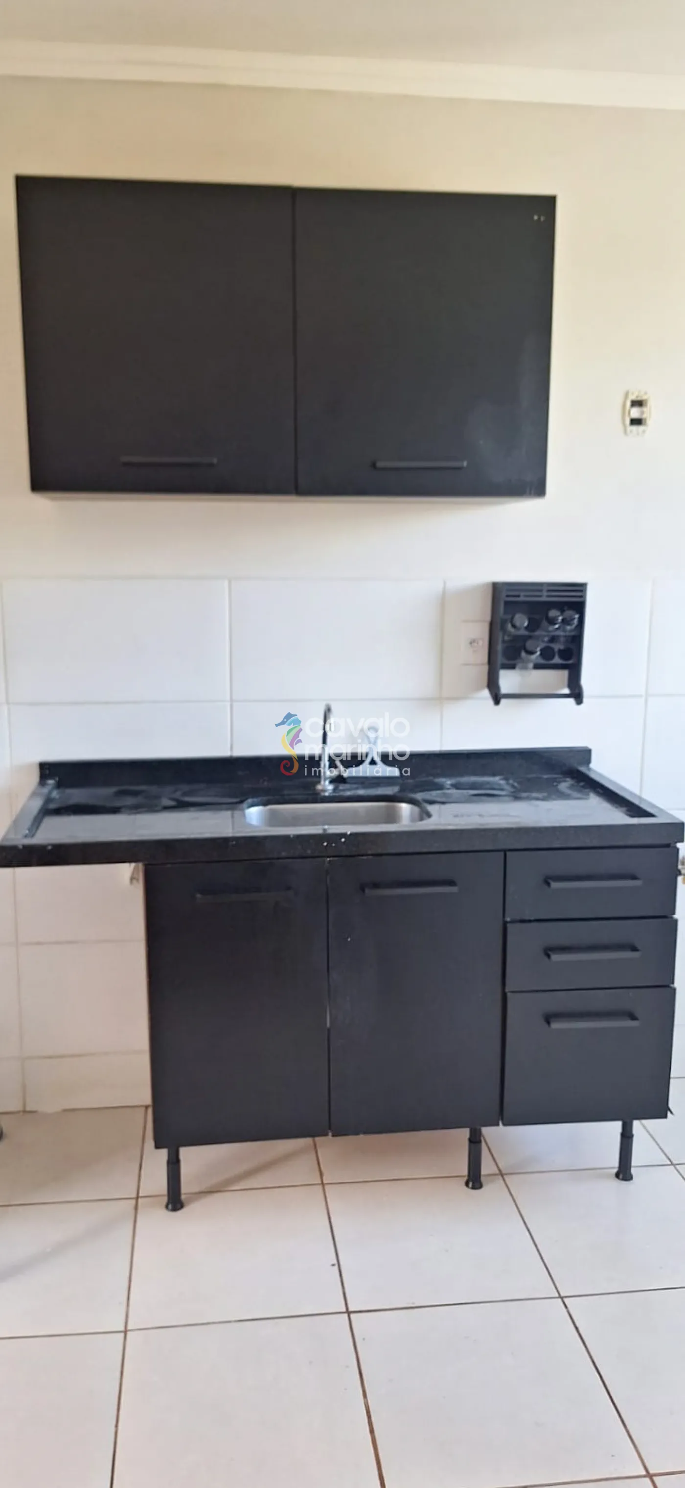 Alugar Apartamento / Padr&atilde;o em Ribeir&atilde;o Preto R$ 950,00 - Foto 5
