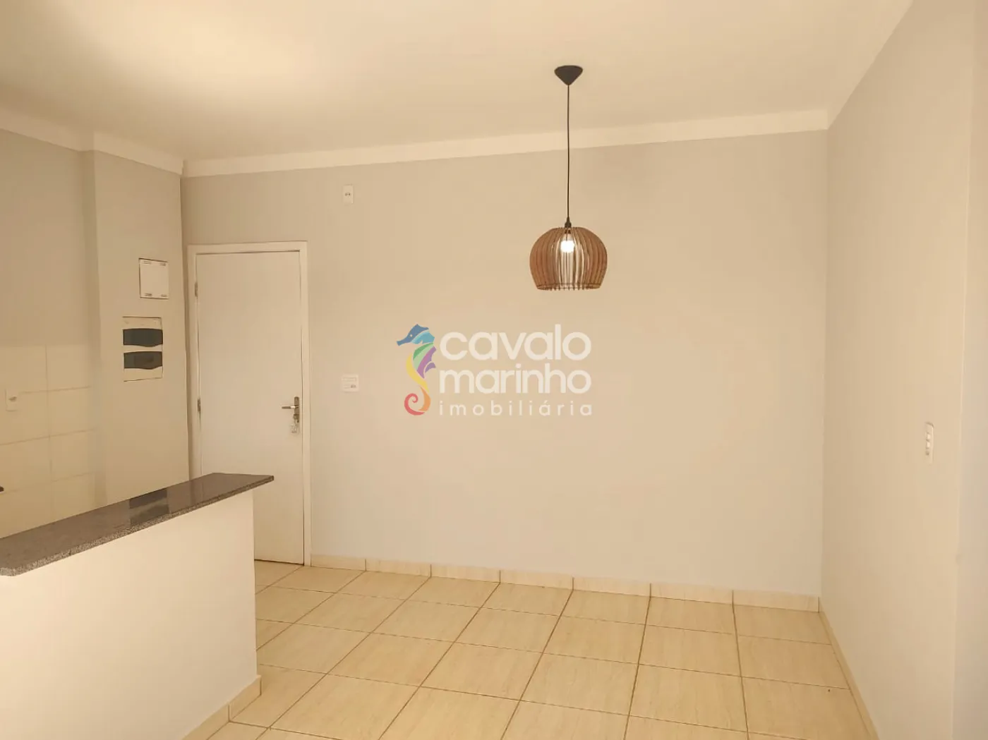 Alugar Apartamento / Padr&atilde;o em Ribeir&atilde;o Preto R$ 1.300,00 - Foto 2