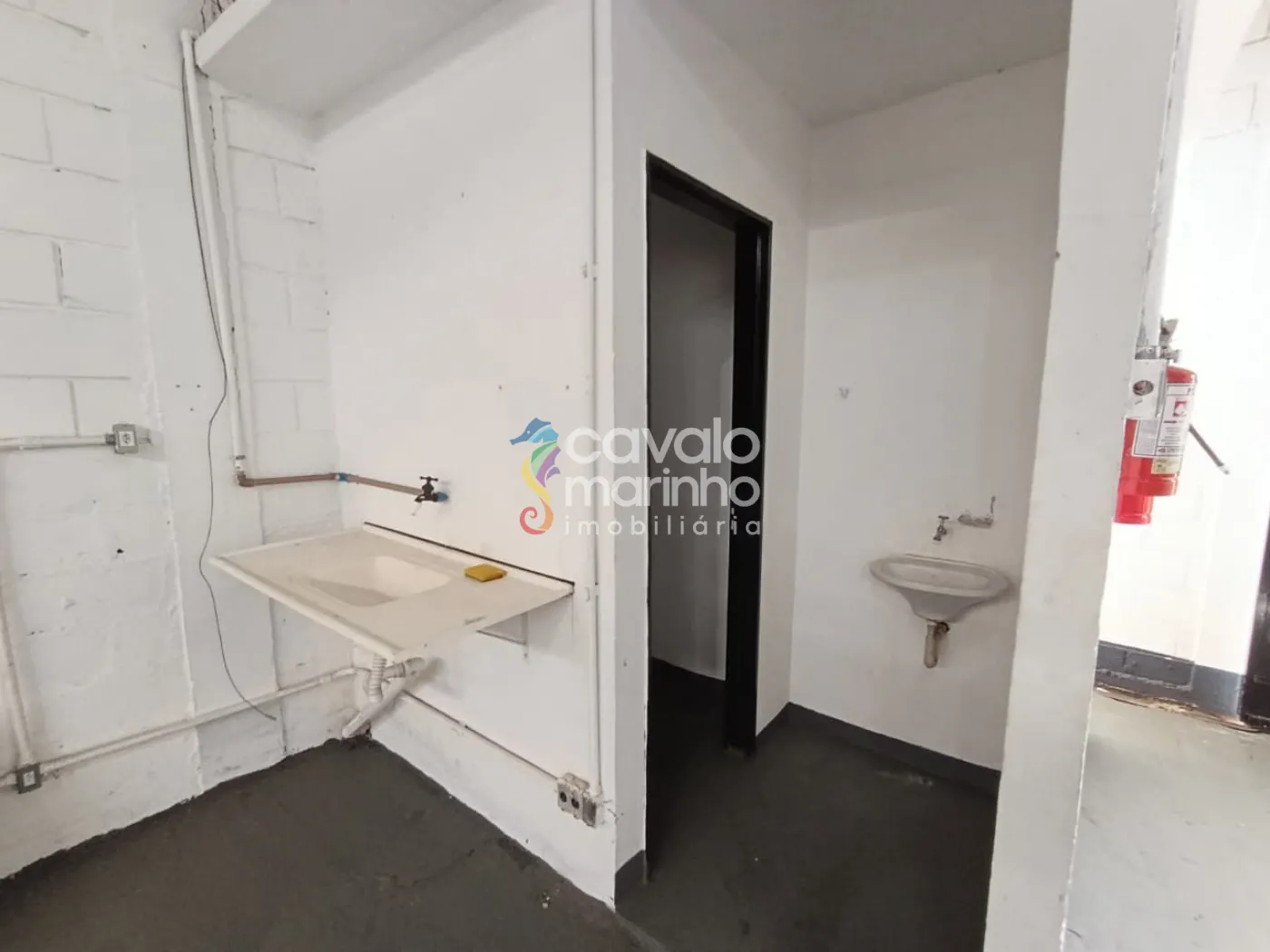 Alugar Comercial / Galp&atilde;o em Ribeir&atilde;o Preto R$ 4.500,00 - Foto 4