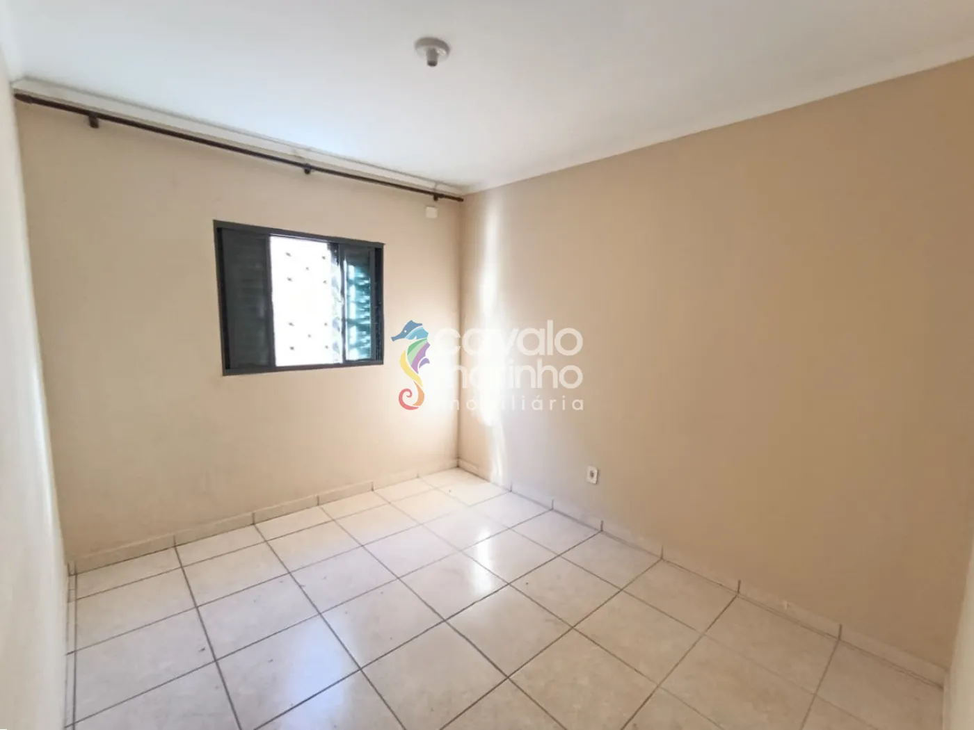 Alugar Casa / Condom&iacute;nio em Ribeir&atilde;o Preto R$ 1.100,00 - Foto 5