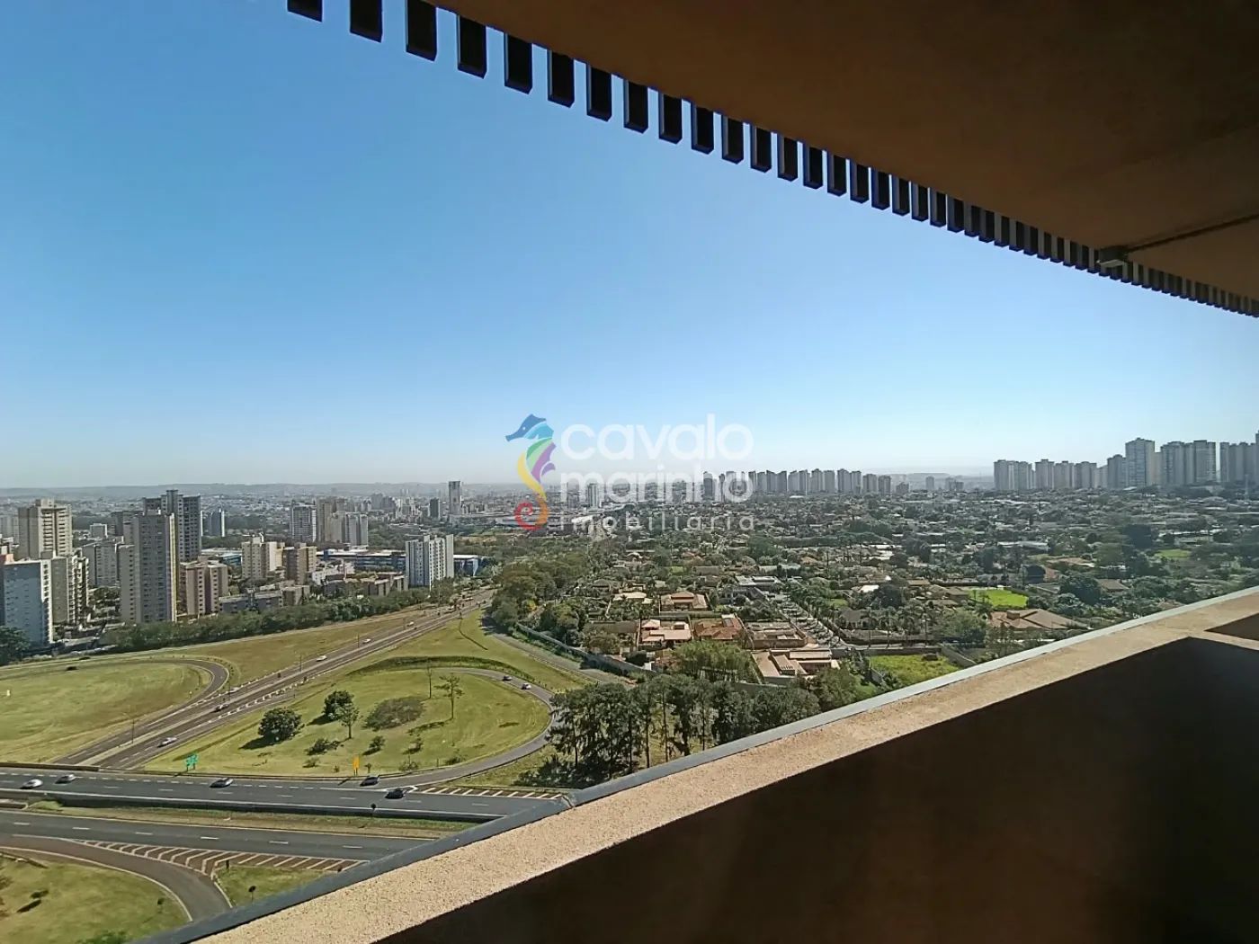 Alugar Comercial / Sala em Ribeir&atilde;o Preto R$ 3.200,00 - Foto 3